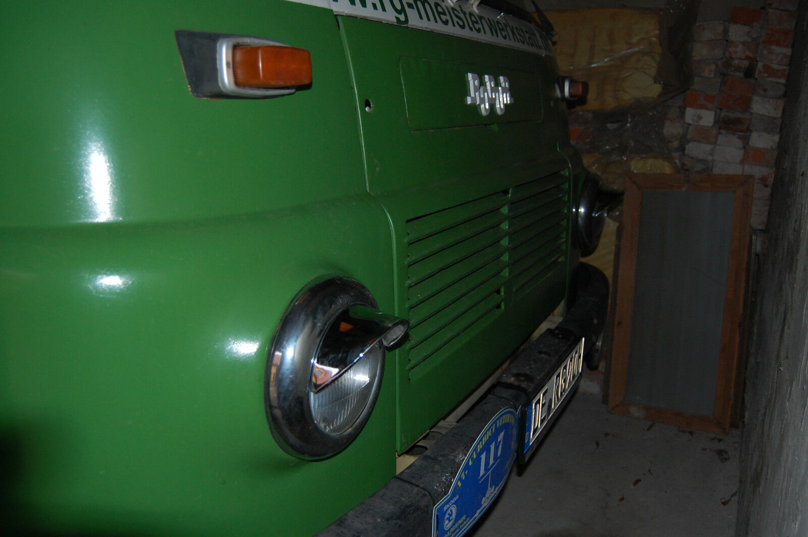 Scheinwerferblenden , Schlafaugen IFA W50