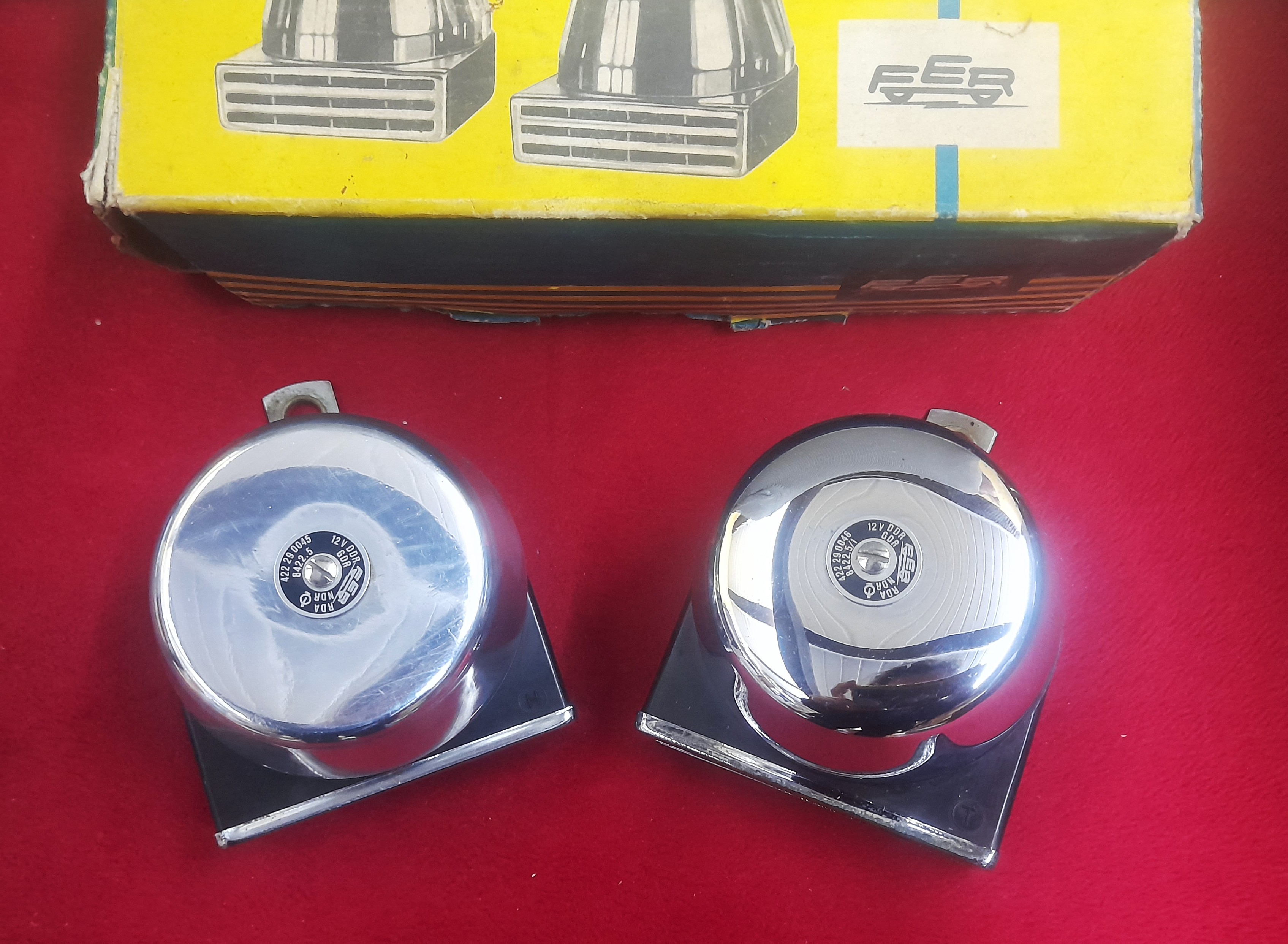 Hupe Fanfare Fanfarensatz 12 V  8422.5  FER
