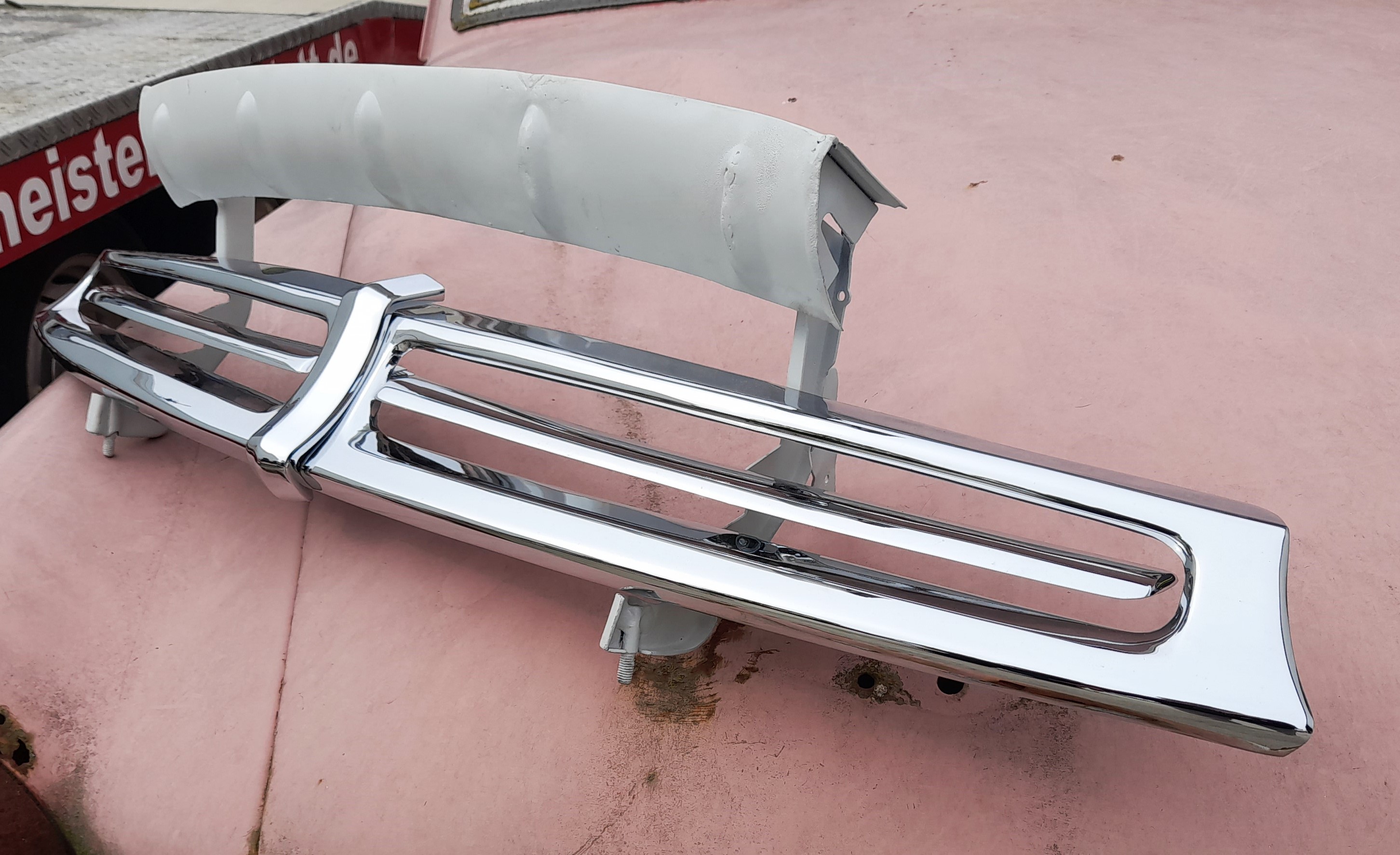 Kühlergrill Haifischgrill Wartburg 311