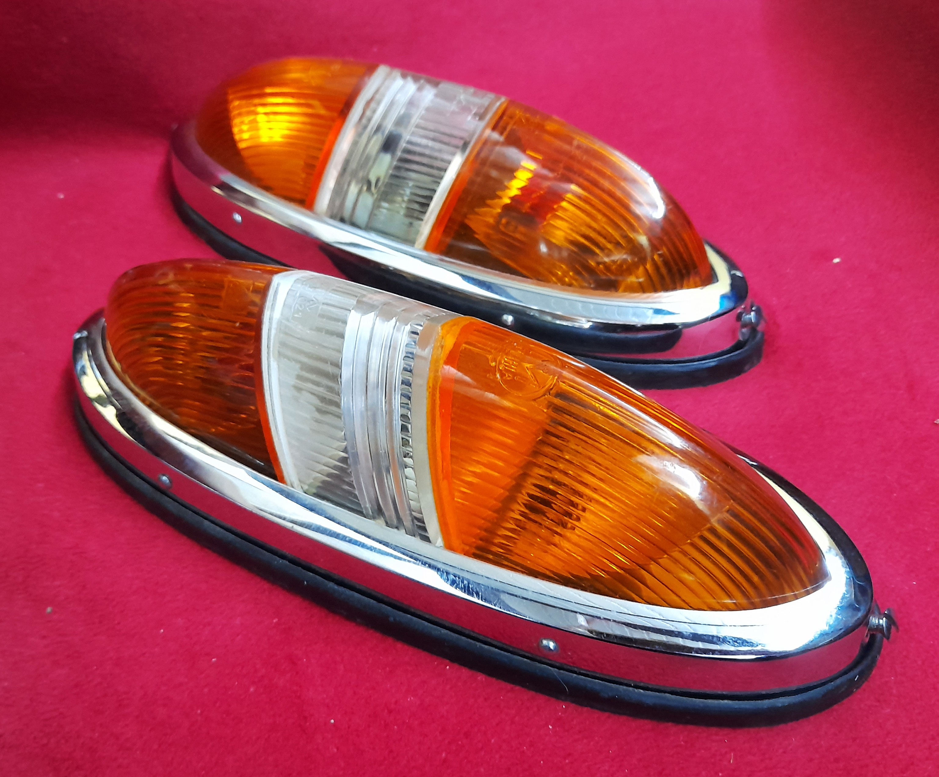 Rückleuchten , Schiffchen Wartburg 311  313 Barkas B1000