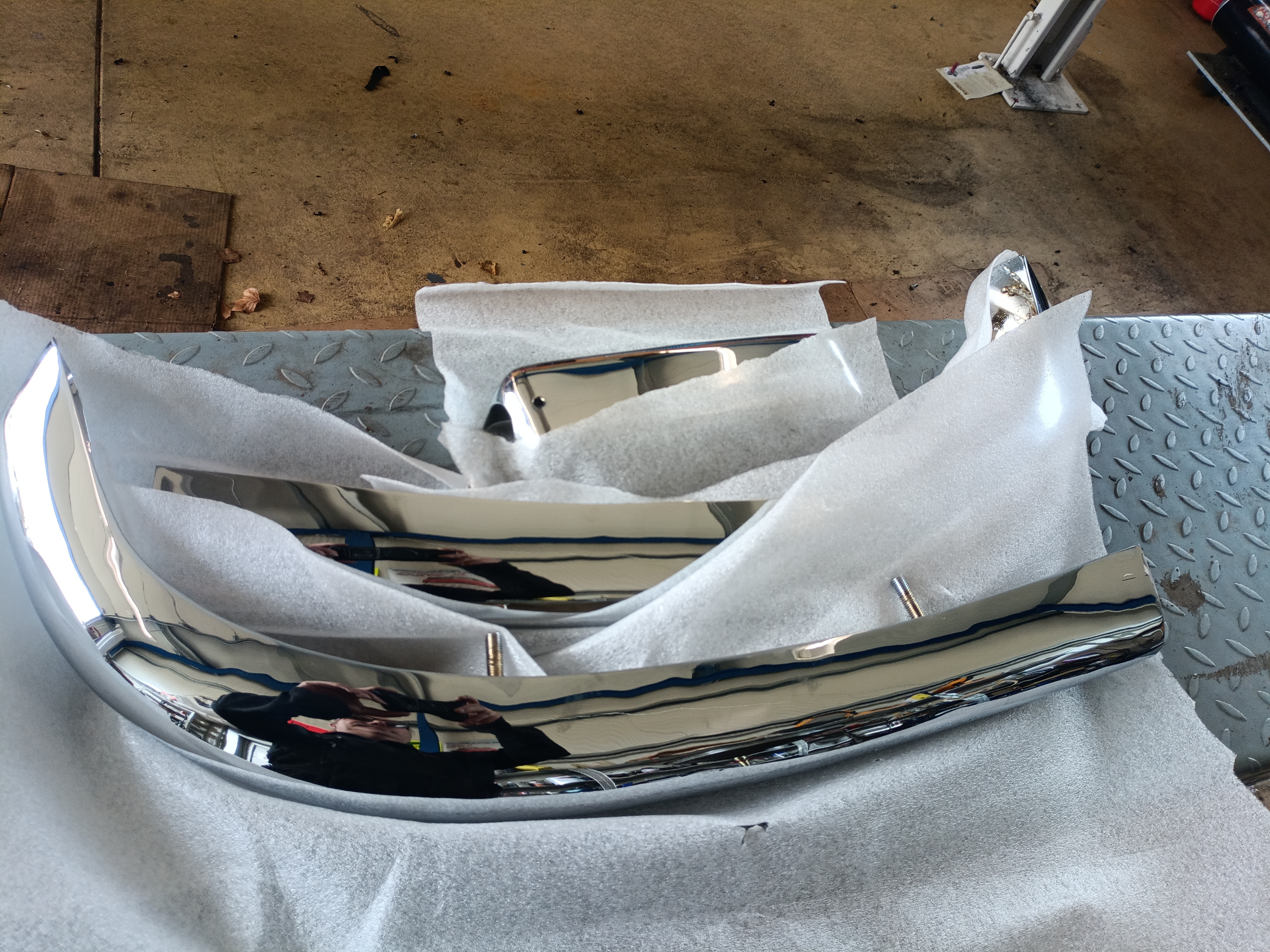 Stoßstange vorne Wartburg 313 Sport  chrom