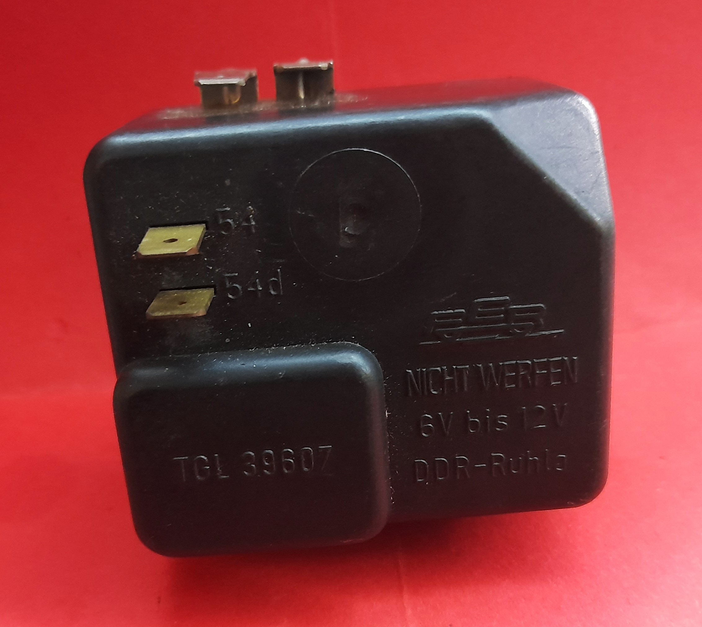Intervallschalter mit Wisch-Wasch-Automatik , Wischerschalter