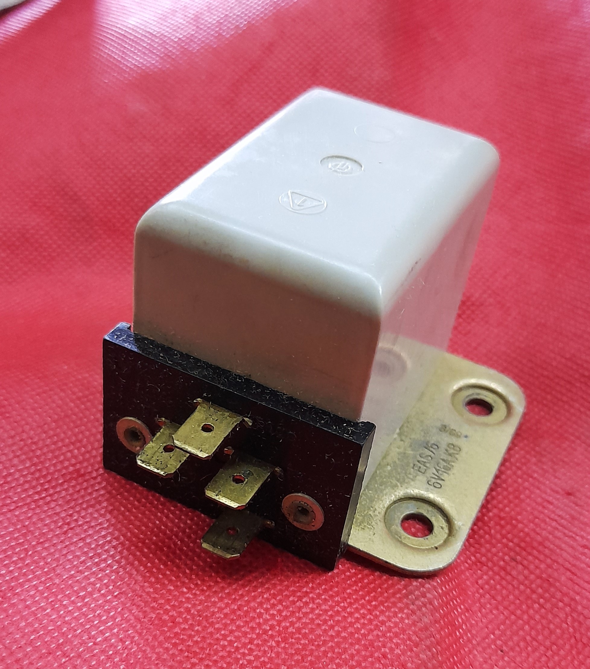 Abblendrelais 6V FER 8661.1  Trabant 601