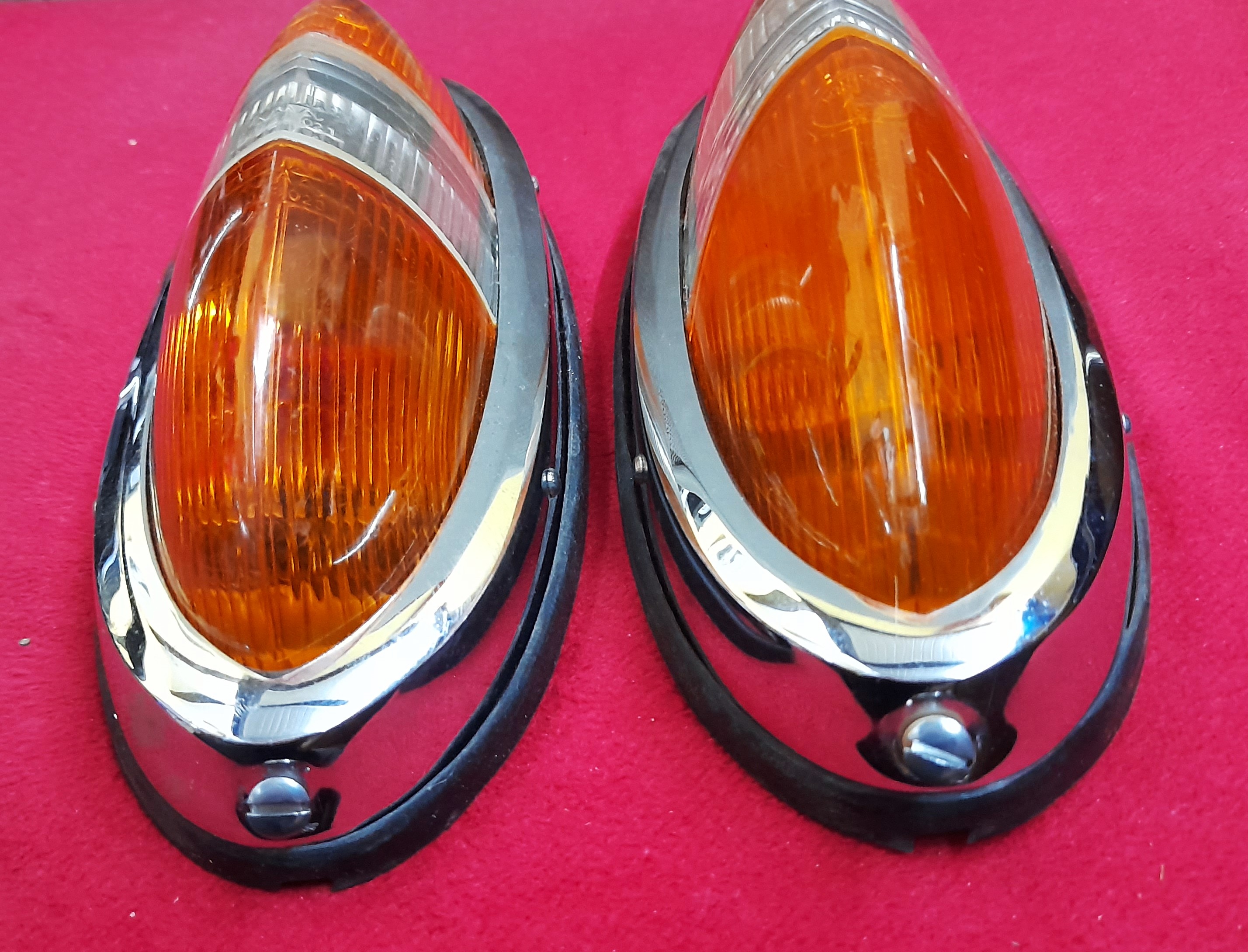Rückleuchten , Schiffchen Wartburg 311  313 Barkas B1000