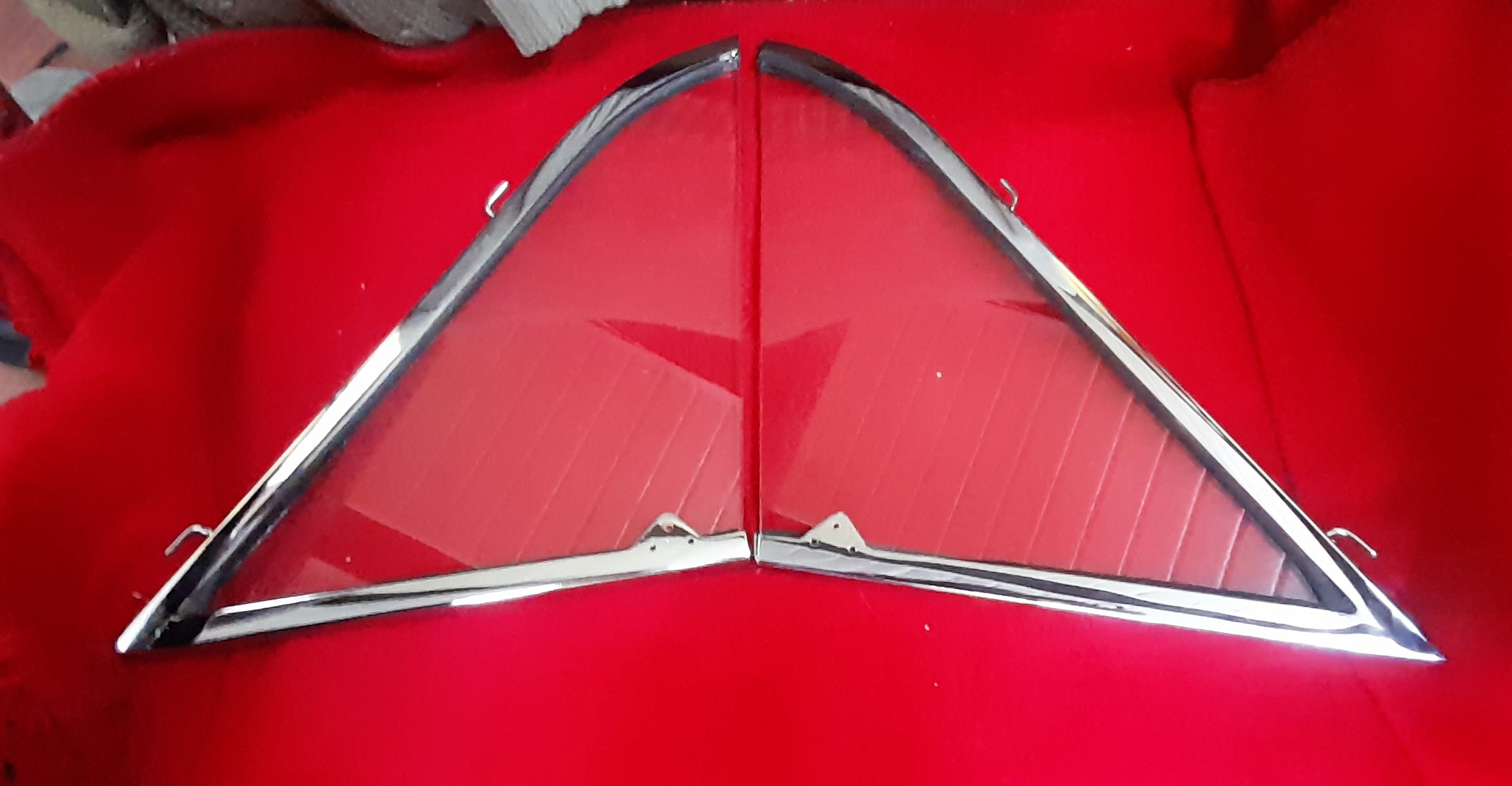 Dreieckfenster komplett Rahmen verchromt Dreieckscheibe Wartburg 311 Coupè