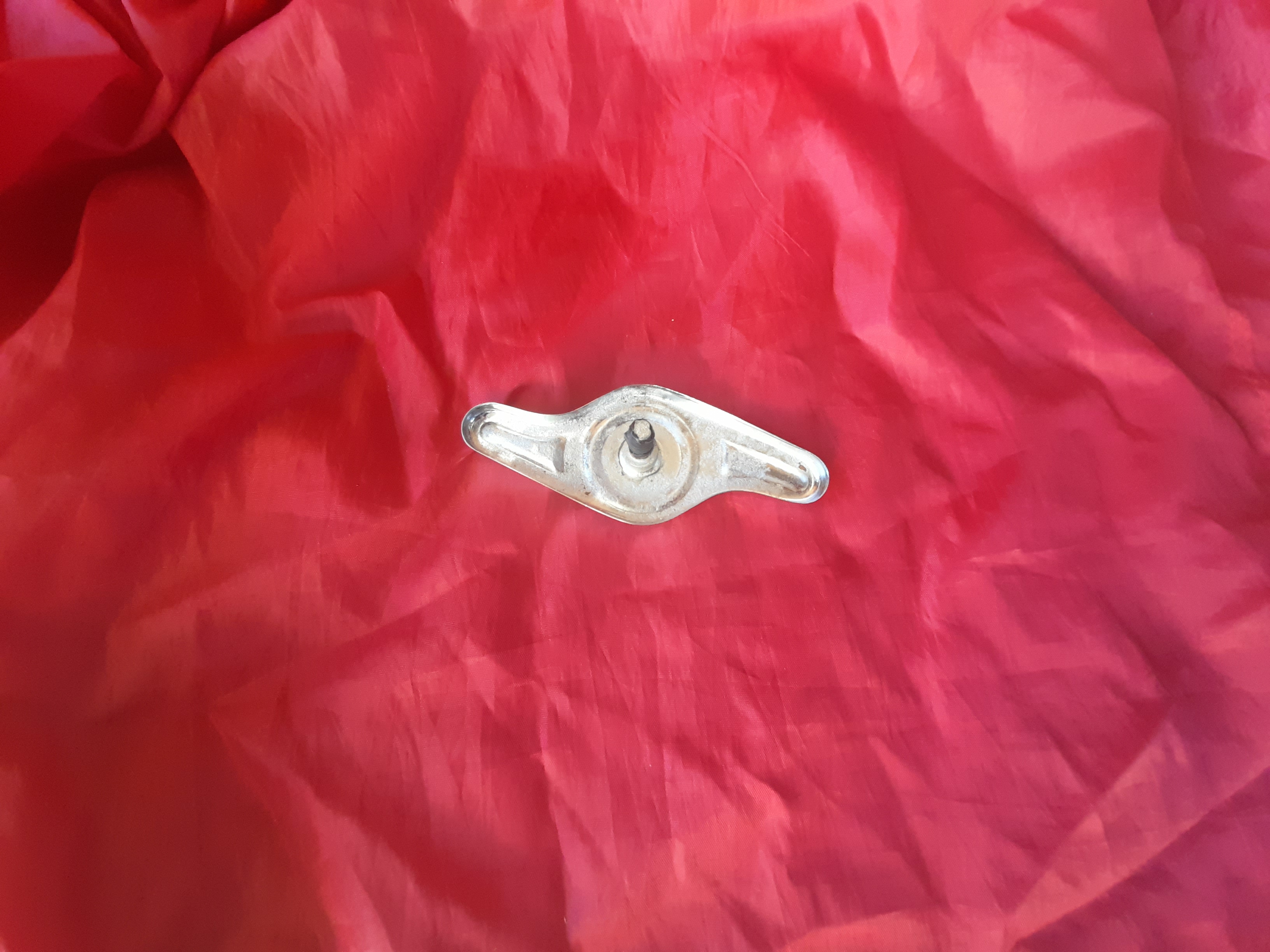 Flügelschraube für Speichenradkappe Chrom Wartburg 313 Sport