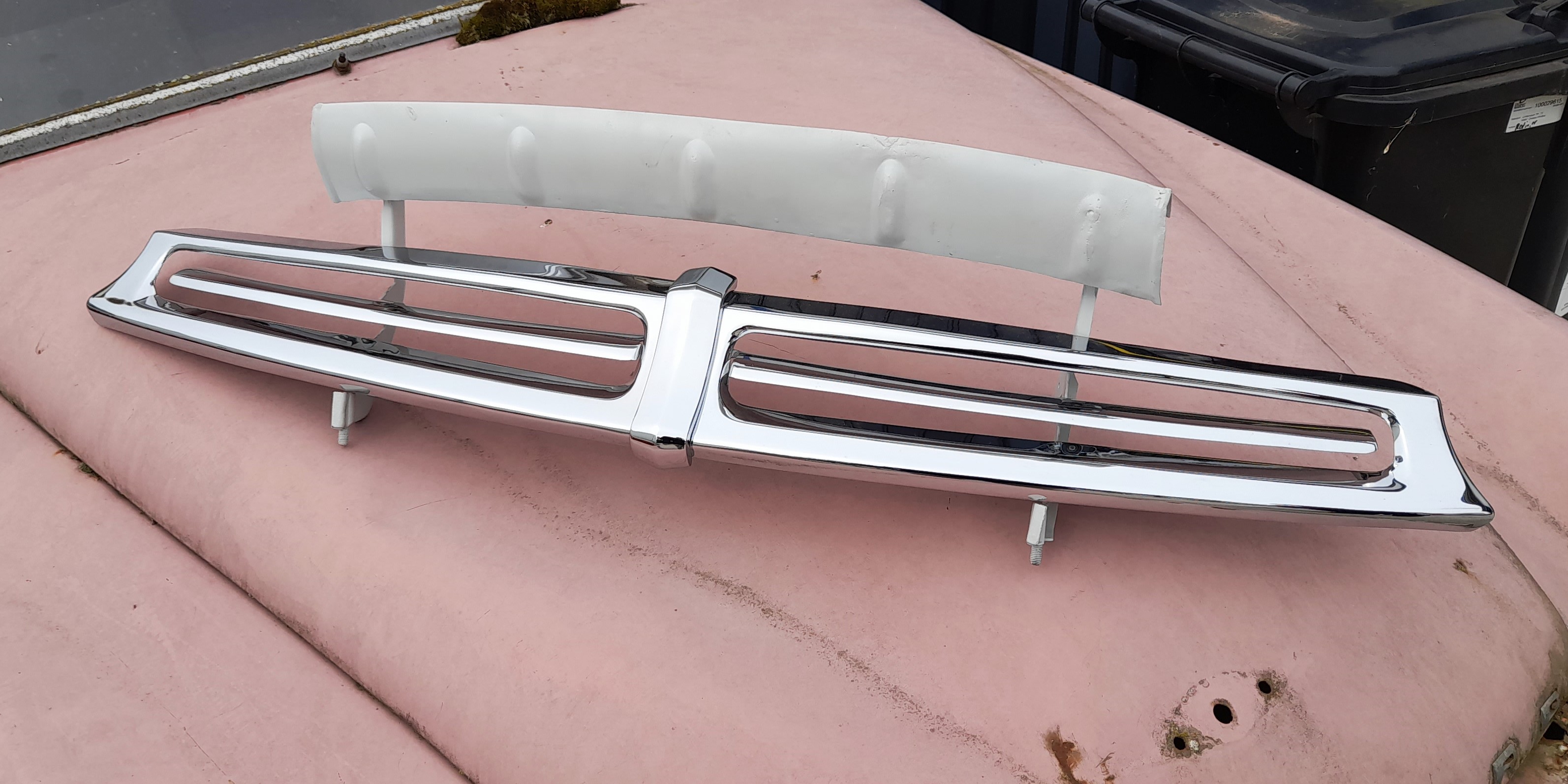 Kühlergrill Haifischgrill Wartburg 311