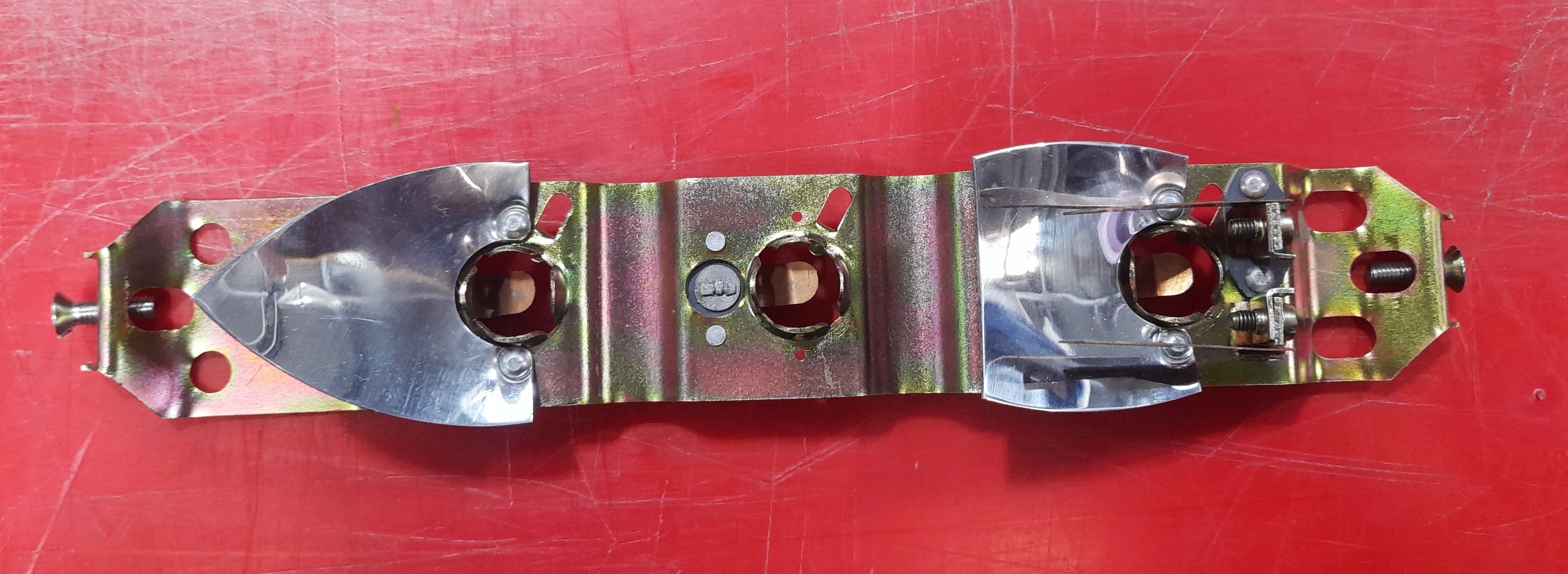 Lampenträger Schiffchen Leuchte Rückleuchte  Rücklicht Wartburg 311 312 313 Barkas