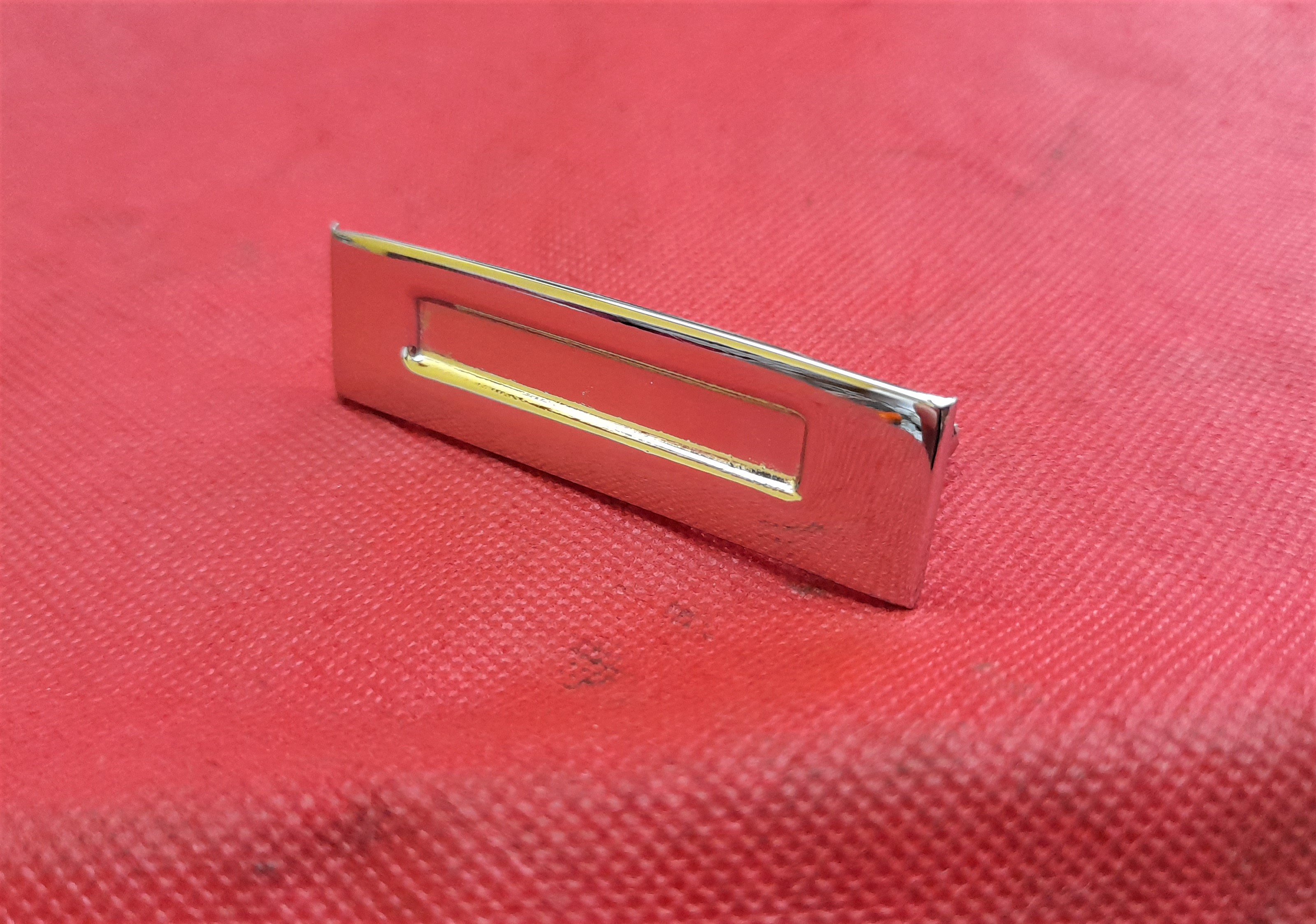 Chromblende Schalterleiste Wartburg 300 HT