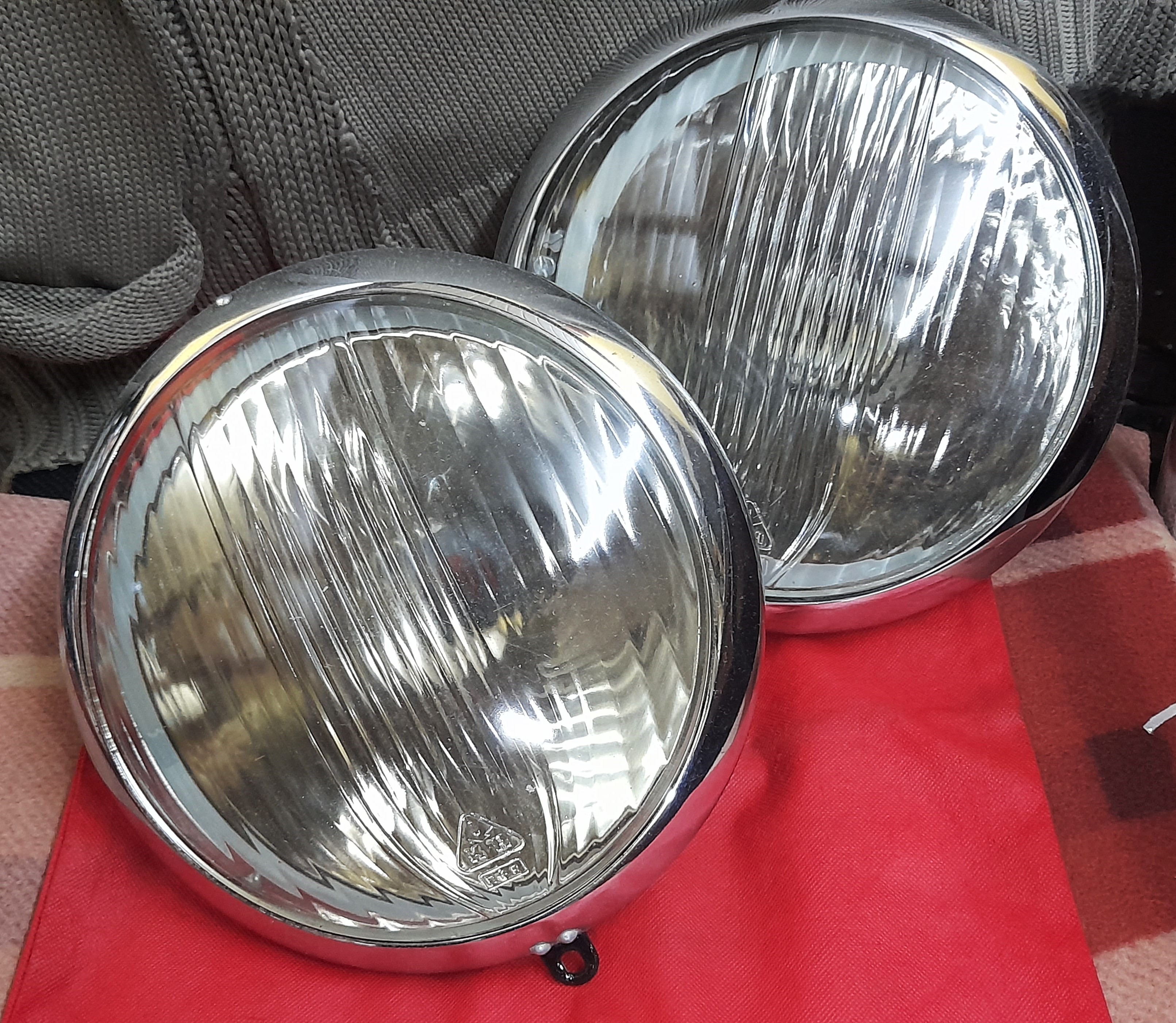 Scheinwerfer IKA 220 mm BMW EMW 340 327