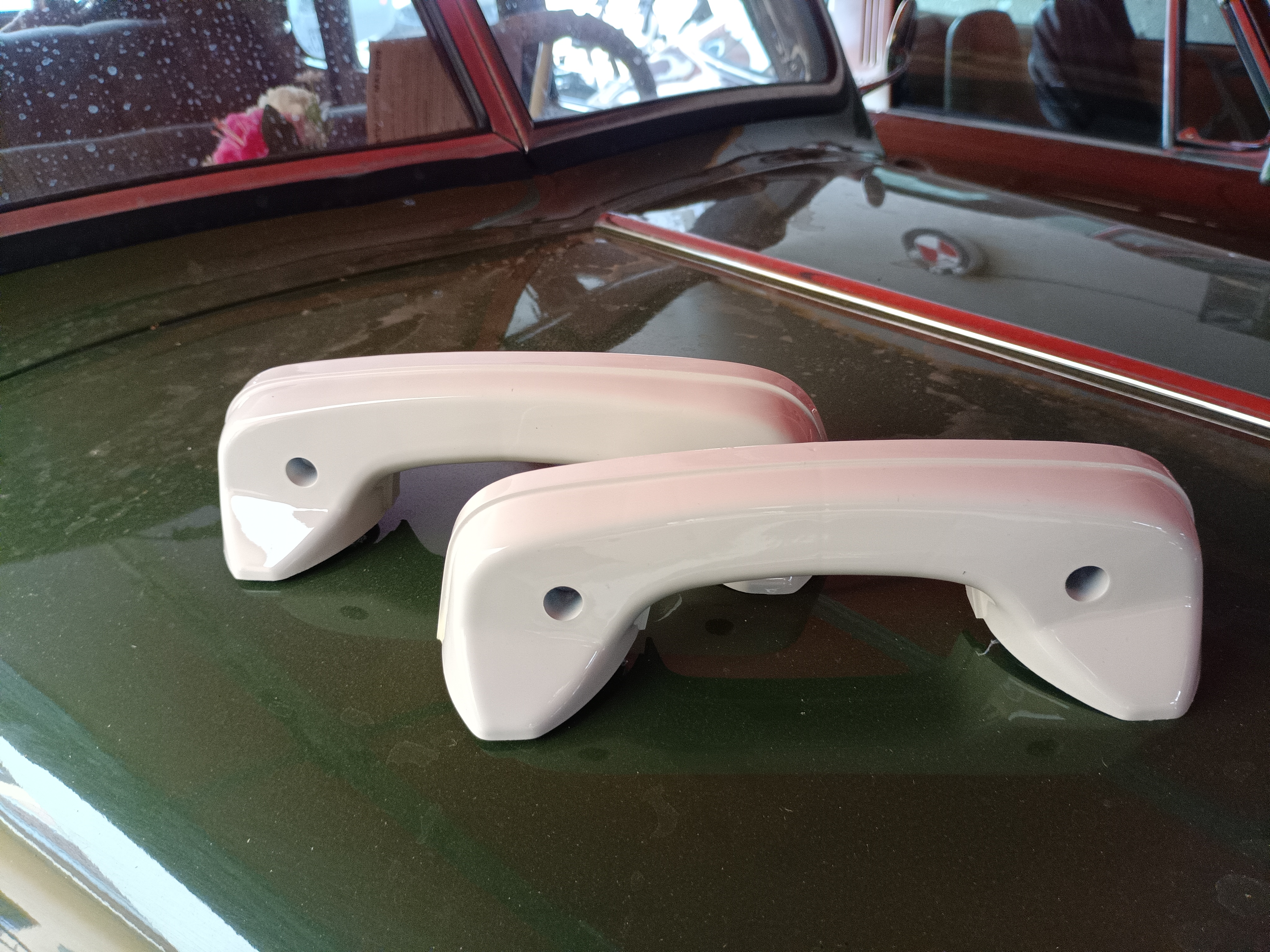 Armlehne Armstütze Türinnengriff  Griffschale Wartburg 311 312 cremeweiß