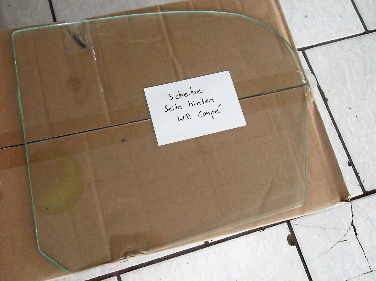 Scheibe , Seitenscheibe hinten (Fondfenster) Wartburg 311 Coupè