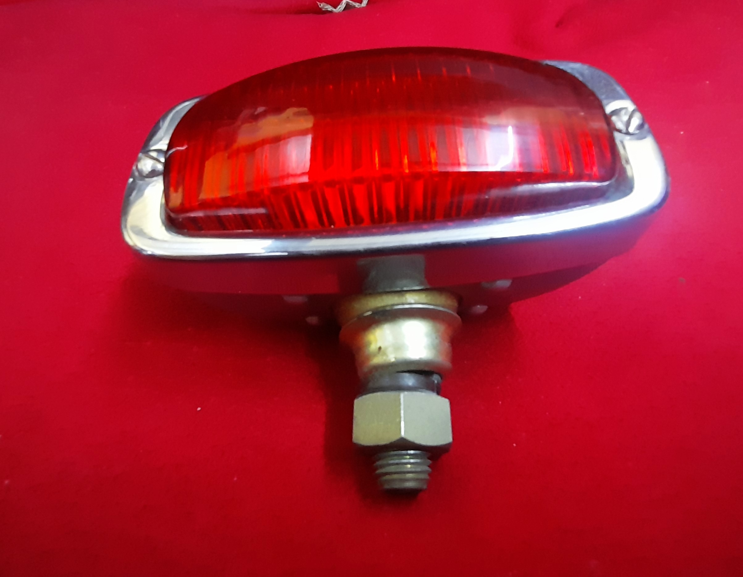 Nebelschlußleuchte Nebelleuchte Rot Universal Oldtimer Wartburg IFA Barkas Trabant