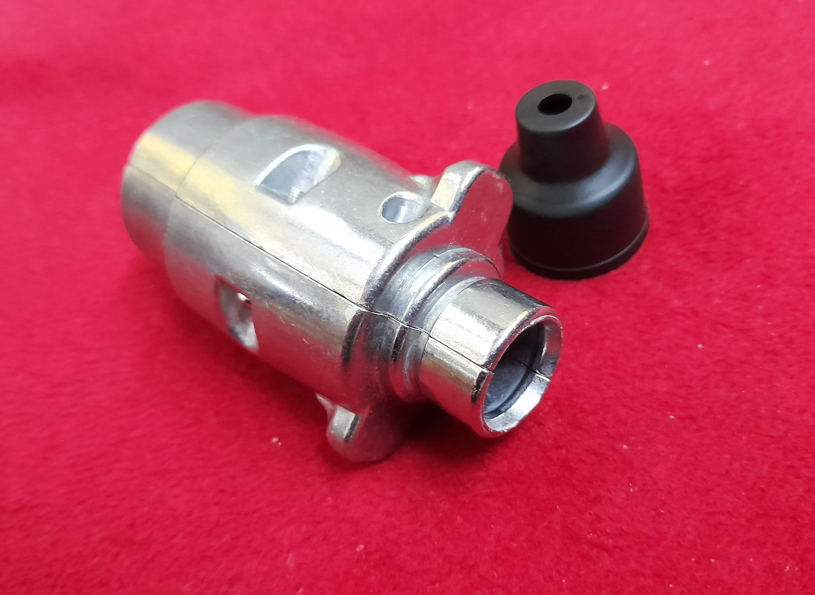 Anhänger Stecker 7 polig Wartburg IFA Trabant Barkas Qek Nagetusch HP500 HP350