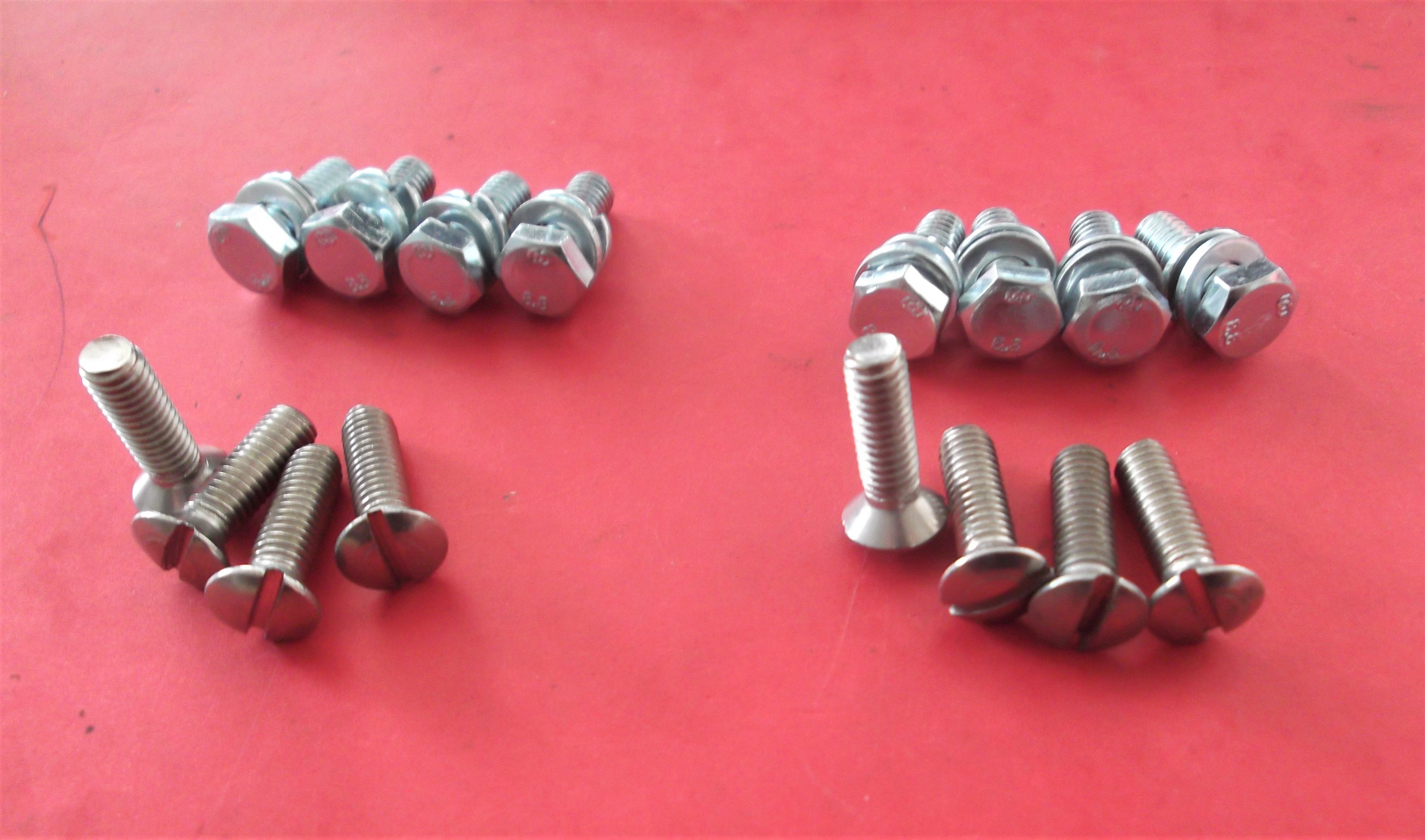 Schraubenset für Türscharnier vorne Wartburg 311 312