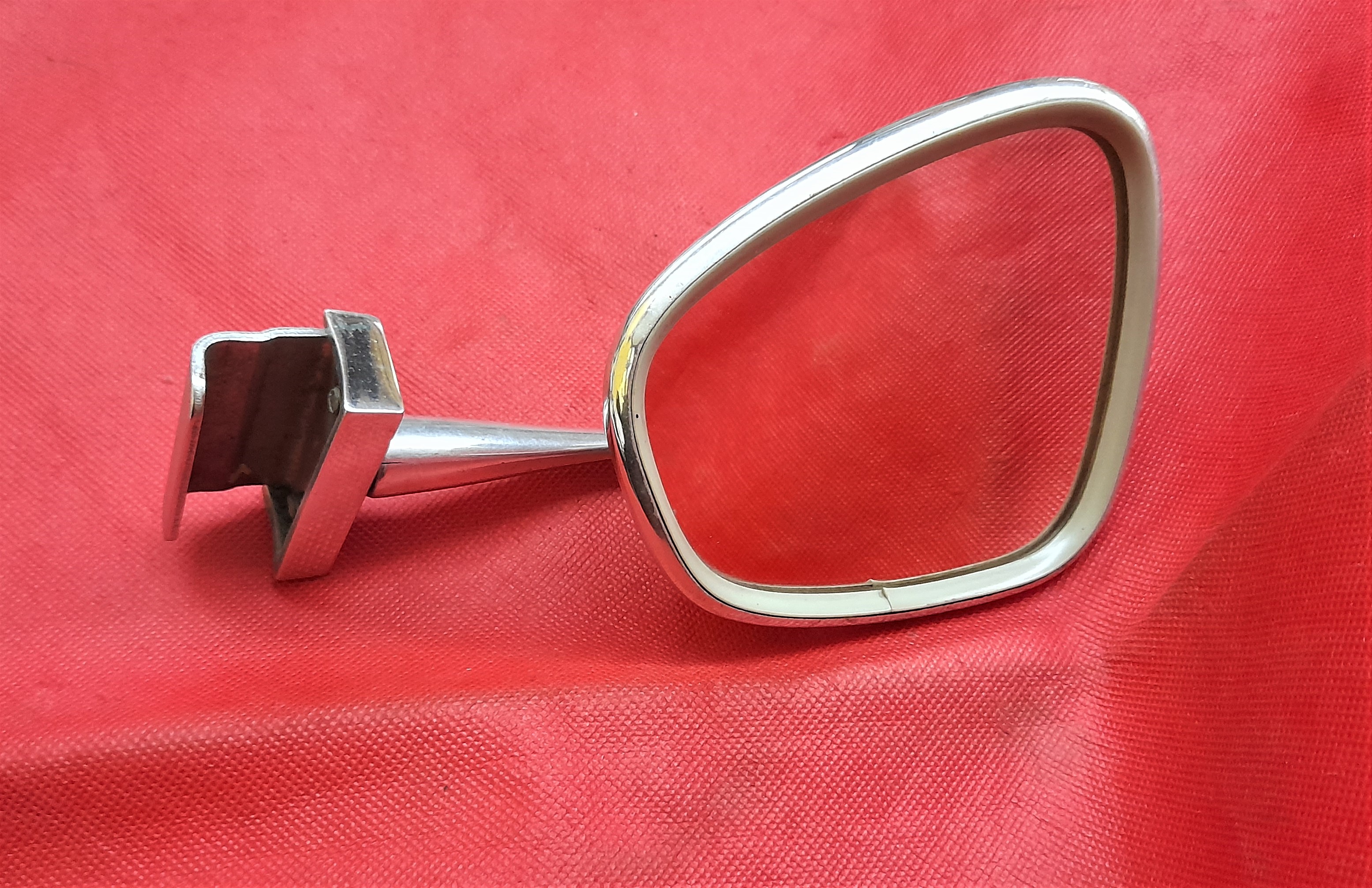 Nierenspiegel Klemmspiegel rechts Original Wartburg 311 312 Trabant