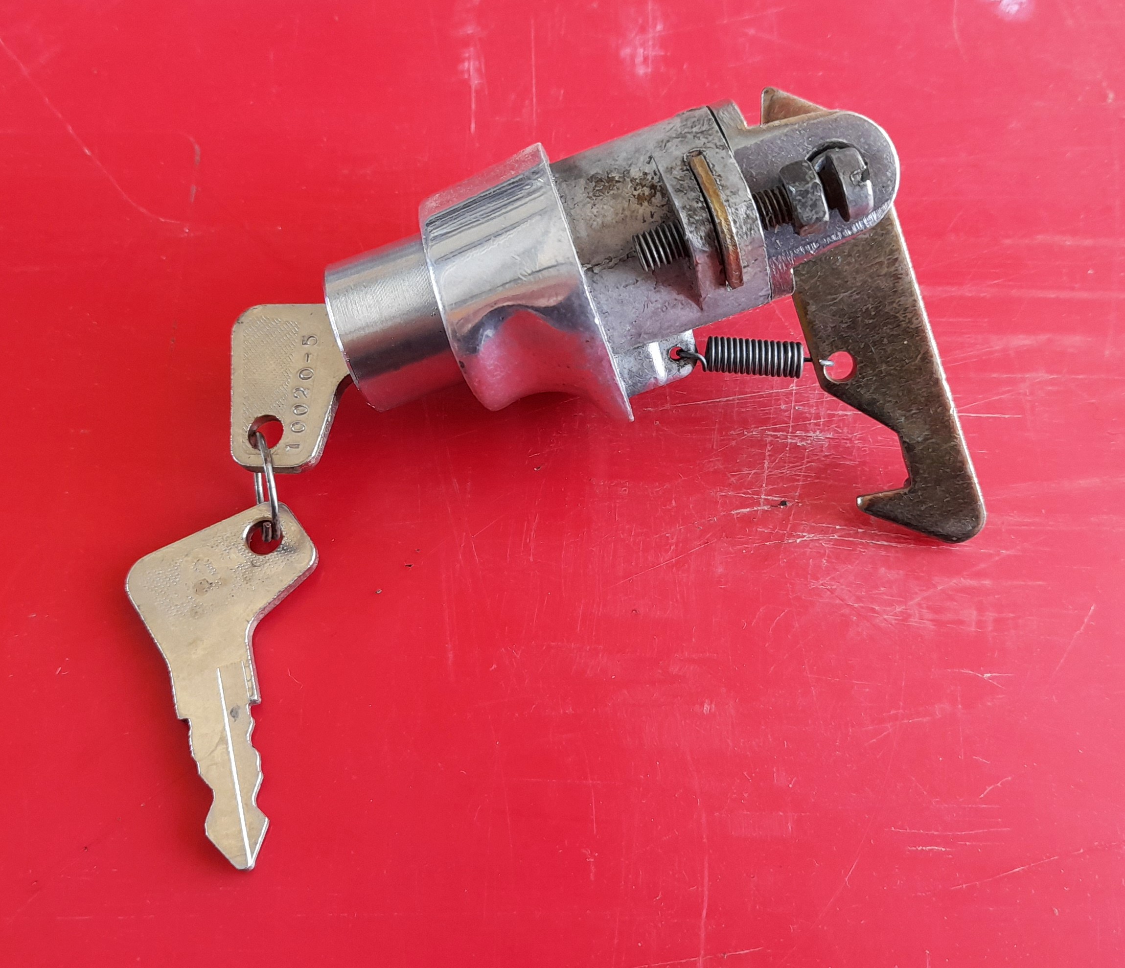 Heckklappenschloß , Kofferraumschloß Trabant 601