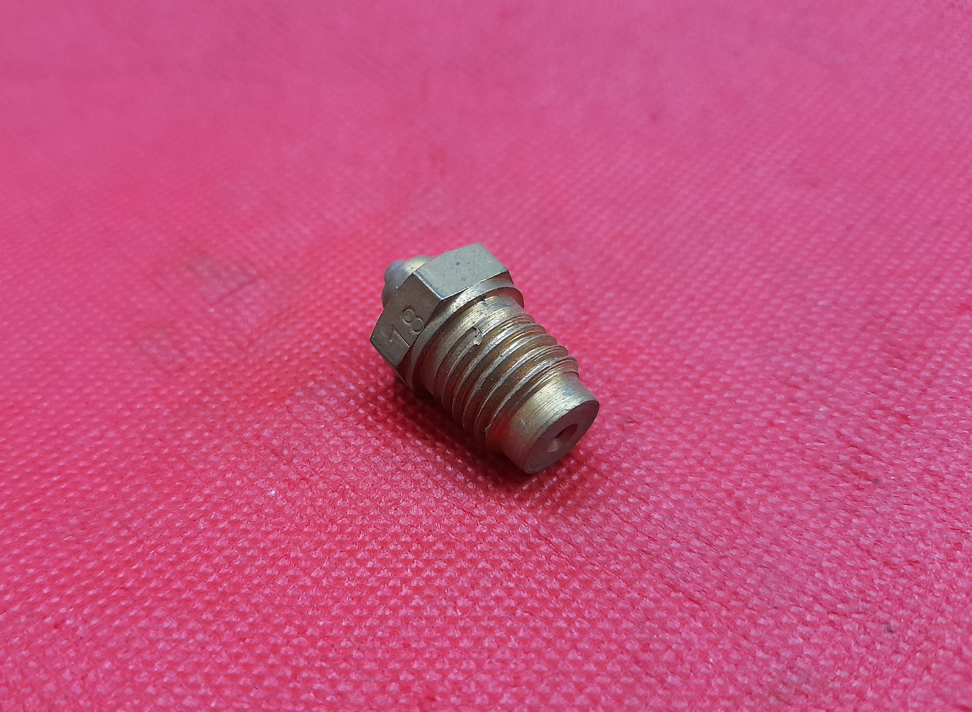 Schwimmernadelventil 18er Vergaser BVF WB 311, IFA F8 F9, P70, Framo
