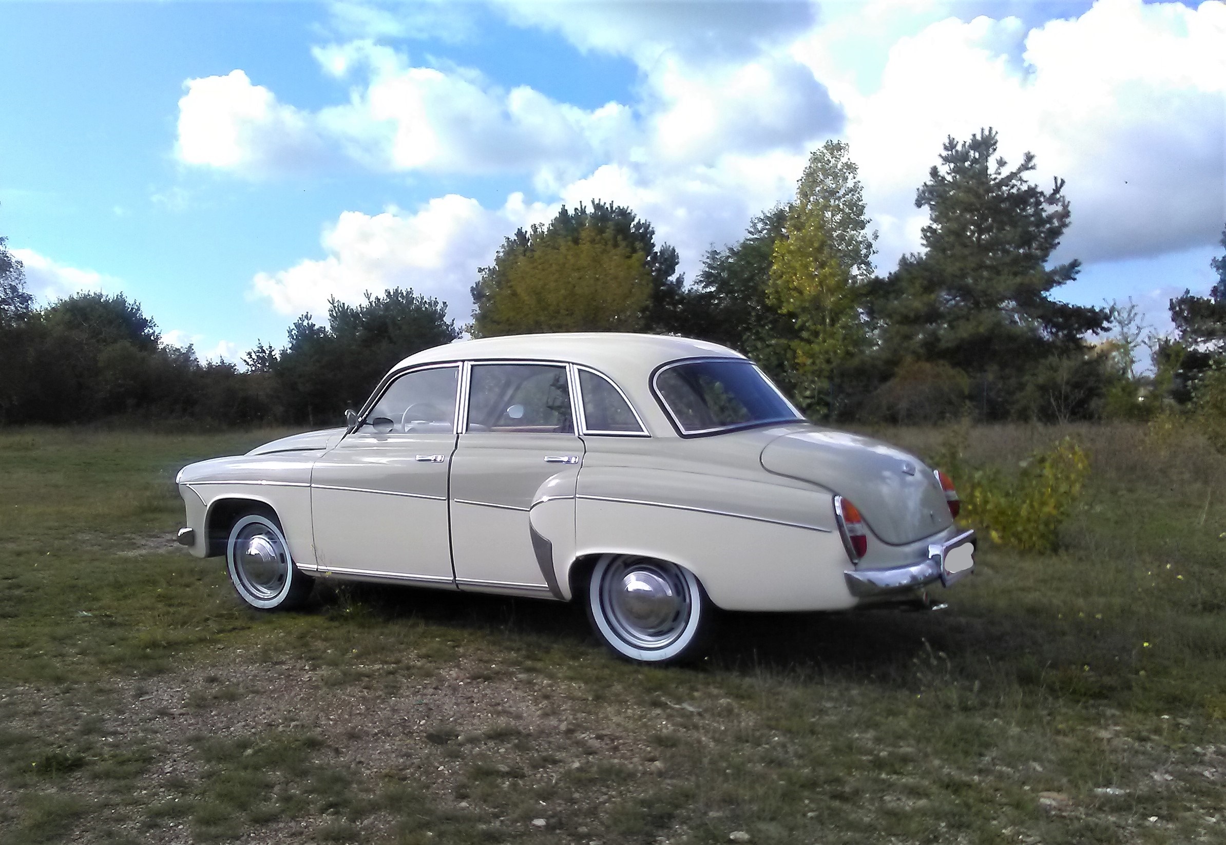Wartburg 311 deluxe restauriert Oldtimer HU 11/2022  verkauft