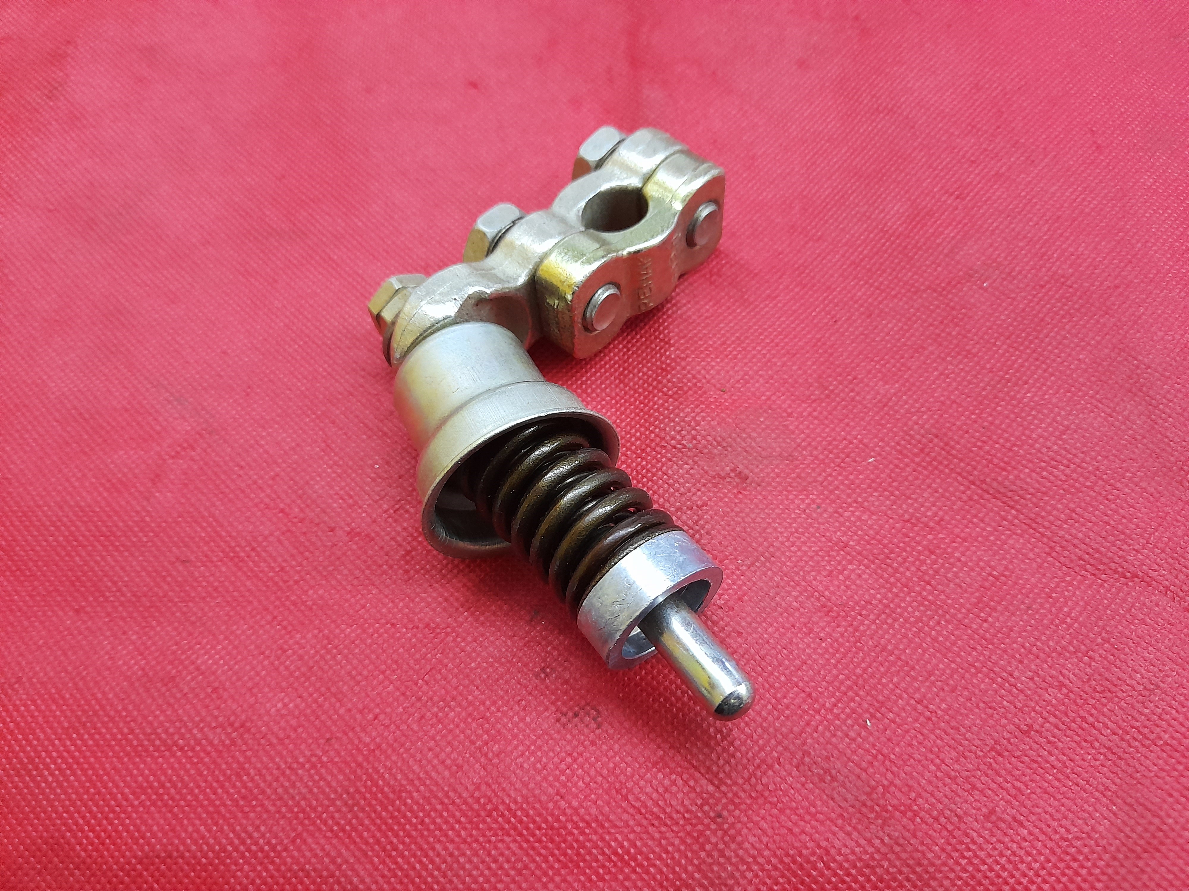 Druckbolzen mit Federpaket für Druckbegrenzer LAD  Wartburg 353