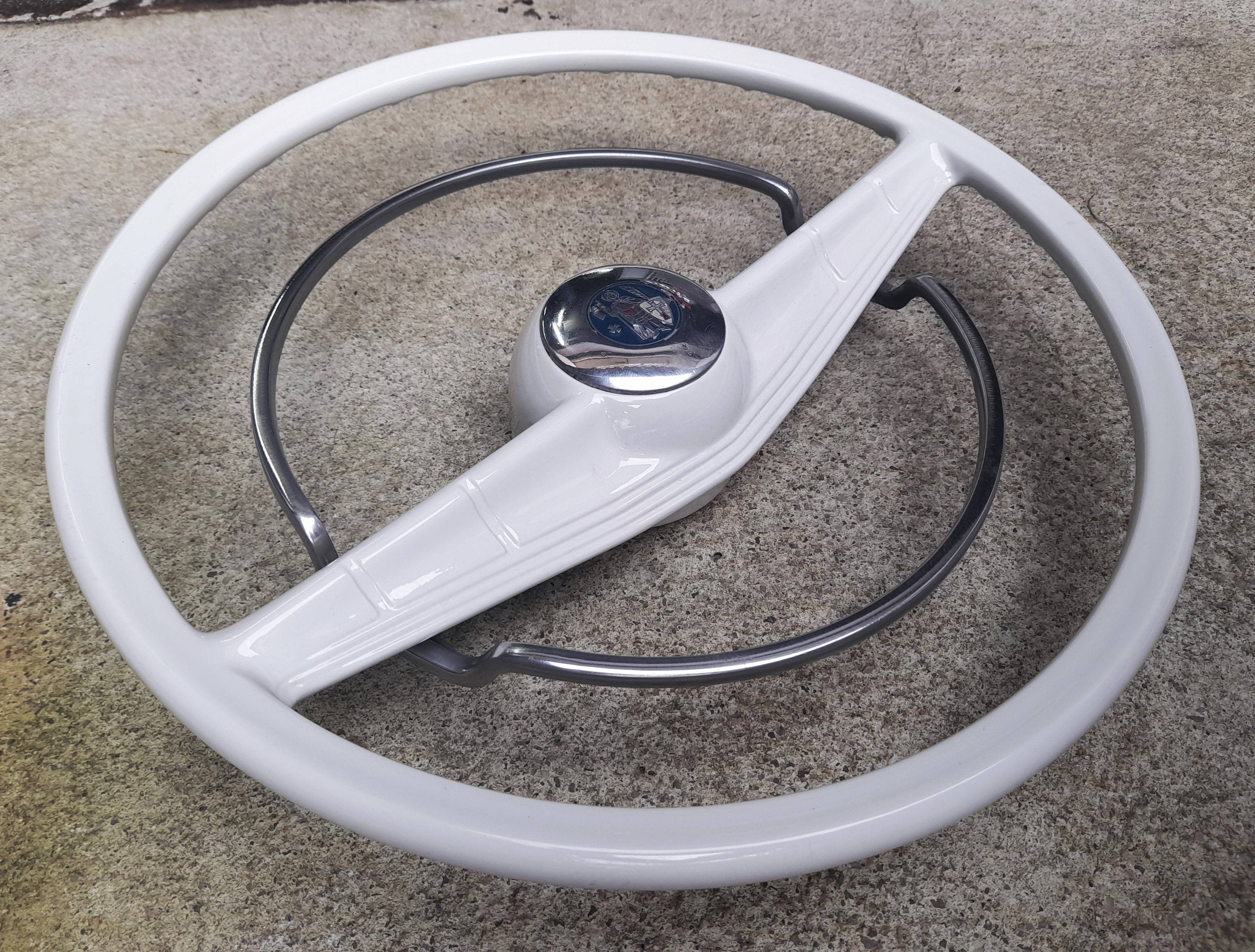 Lenkrad mit Hupenring Wartburg 311 IFA F9 Barkas B1000