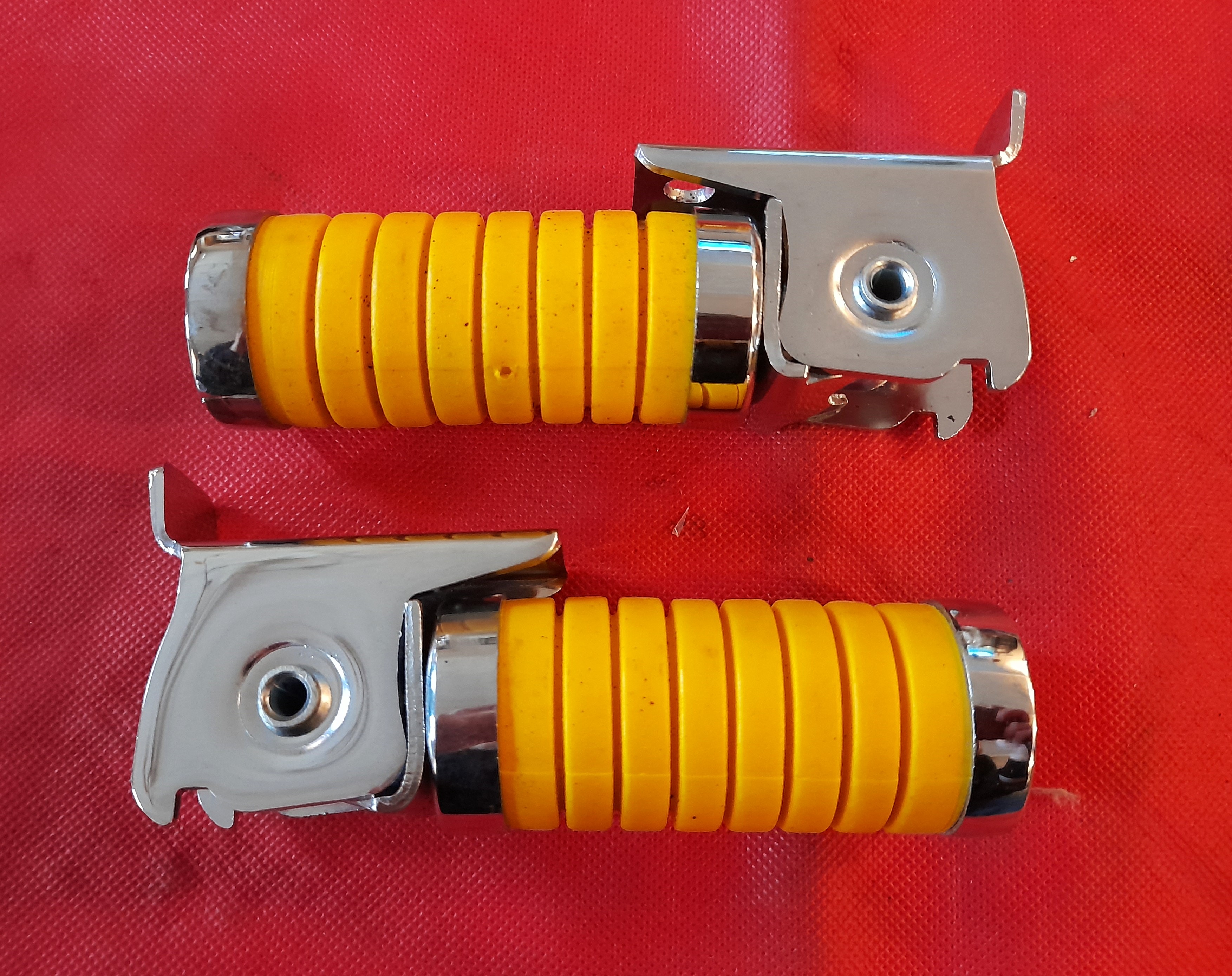 Beifahrerfußrasten Soziusfußrasten Simson  gelb