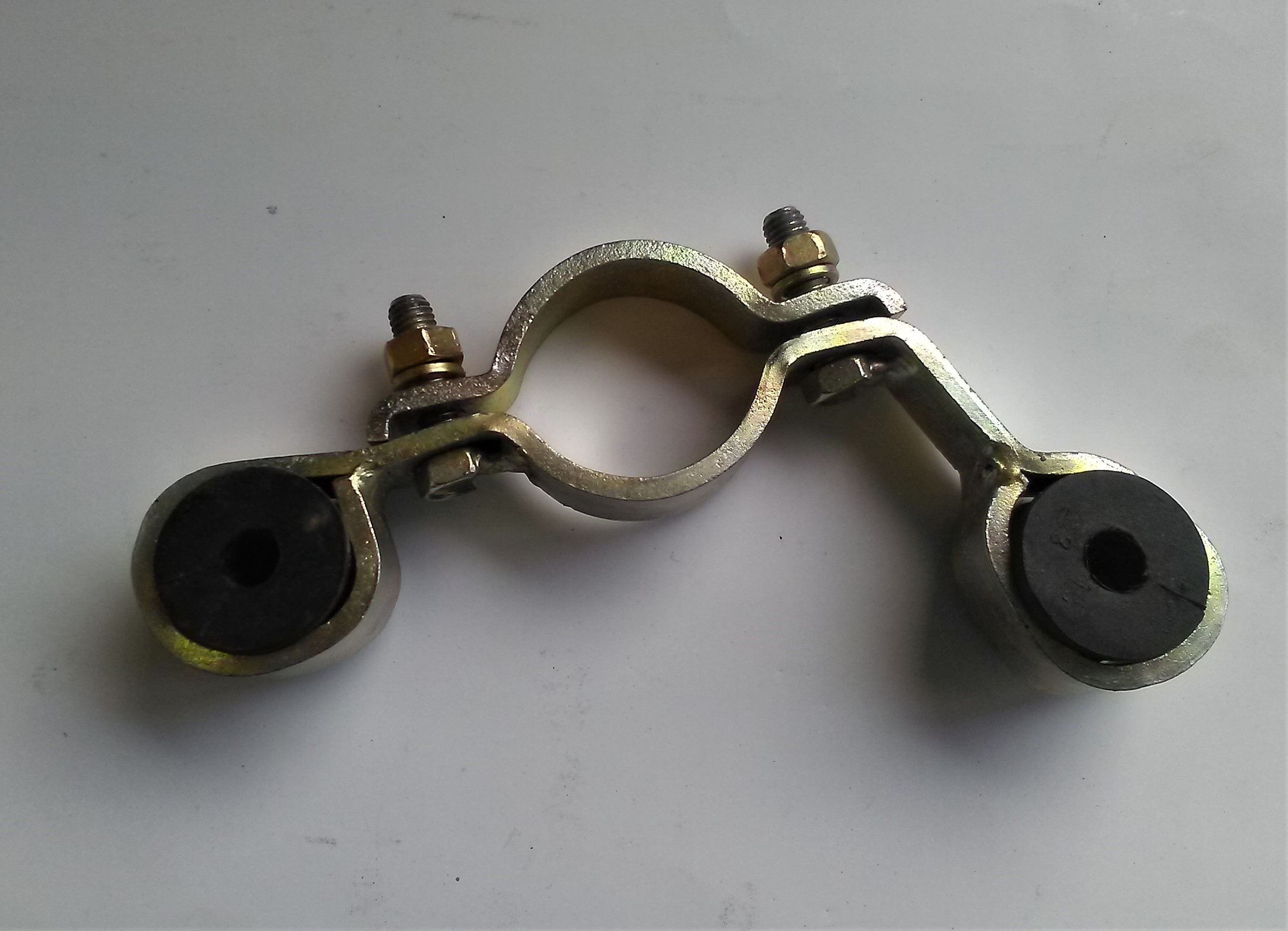 Halter Auspuff Wartburg 311 313 , IFA F9