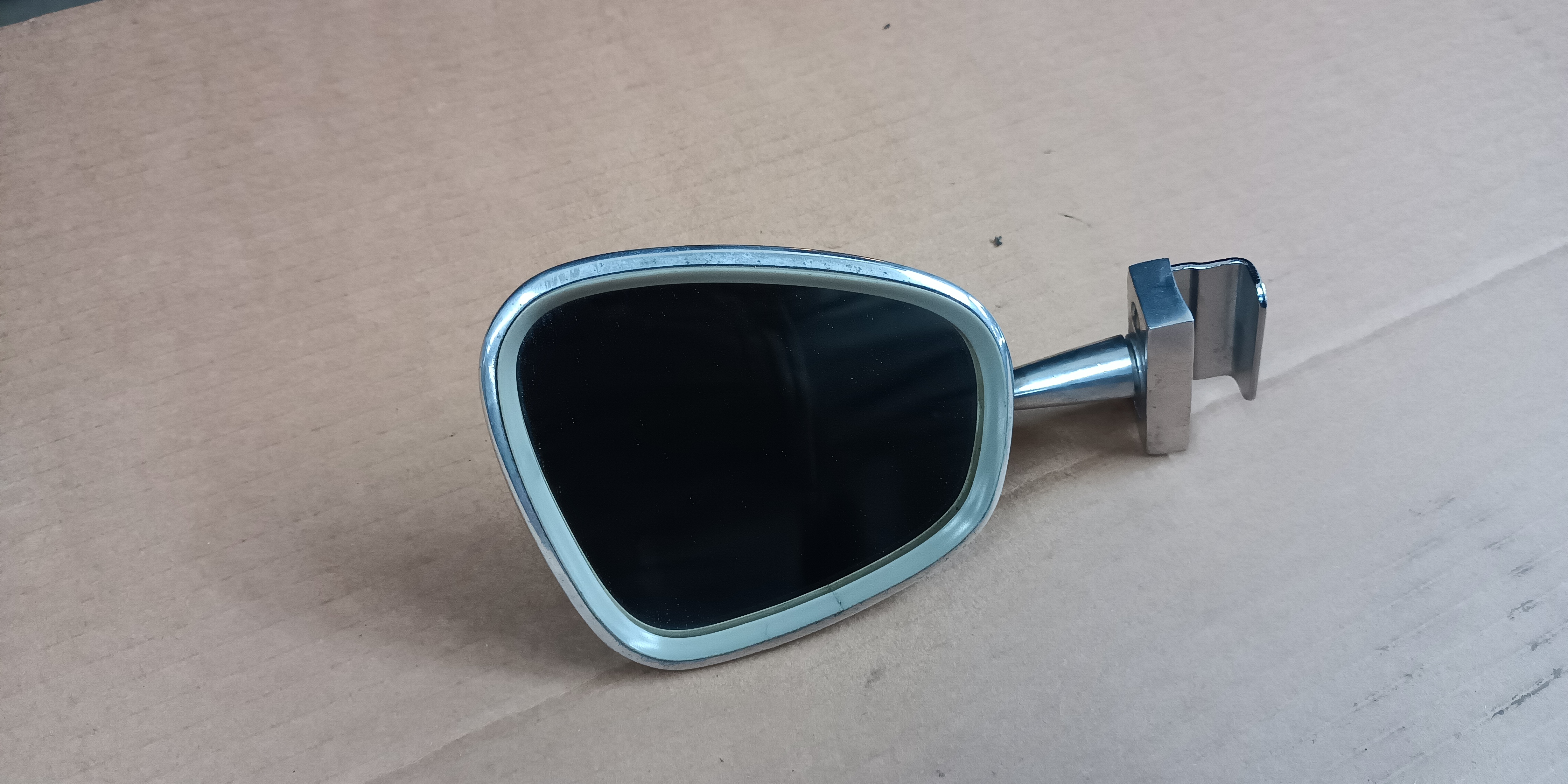 Nierenspiegel Klemmspiegel links Original Wartburg 311 312 Trabant