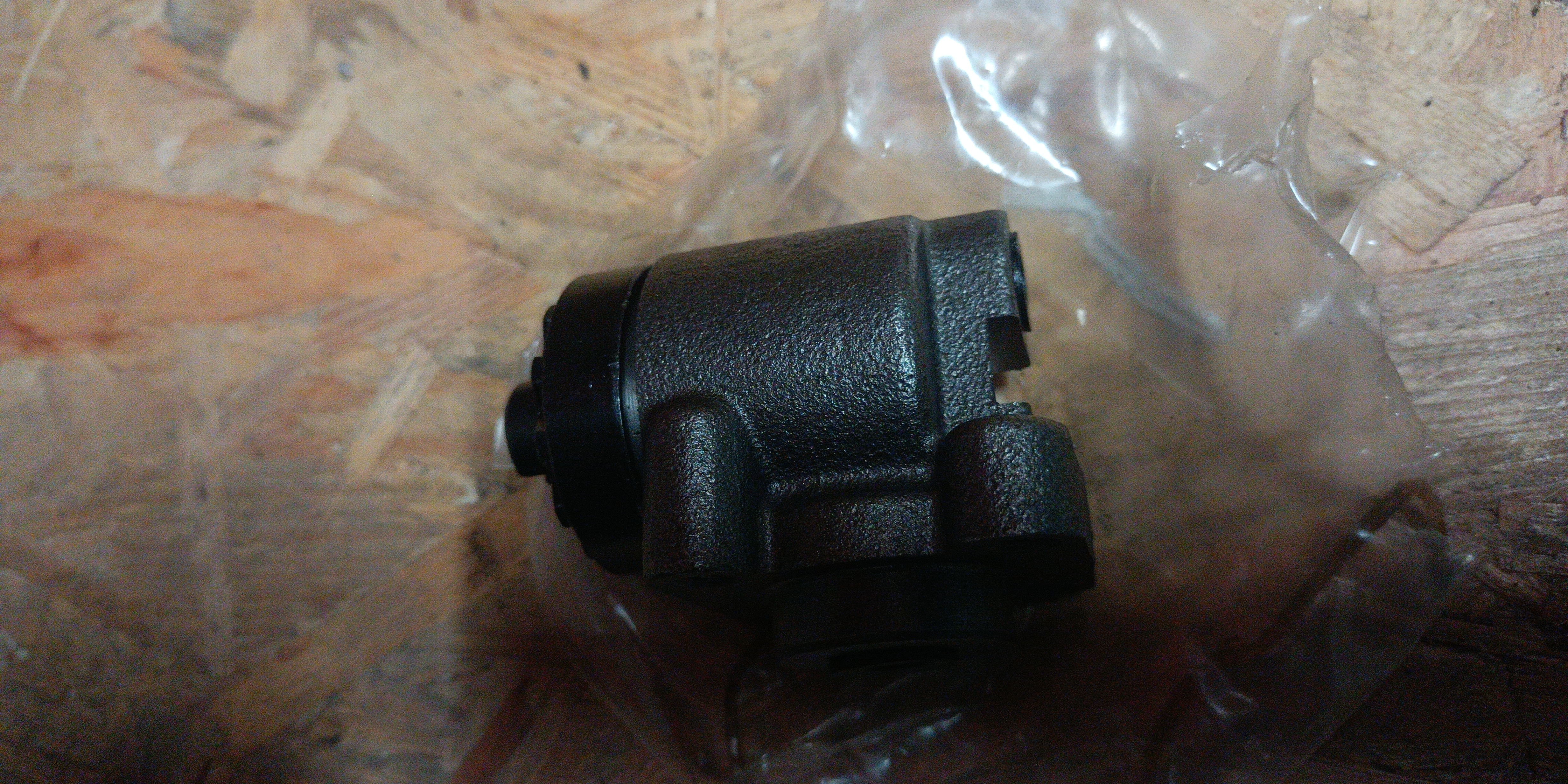 Radbremszylinder vorn rechts Bremszylinder vorn rechts Barkas B1000