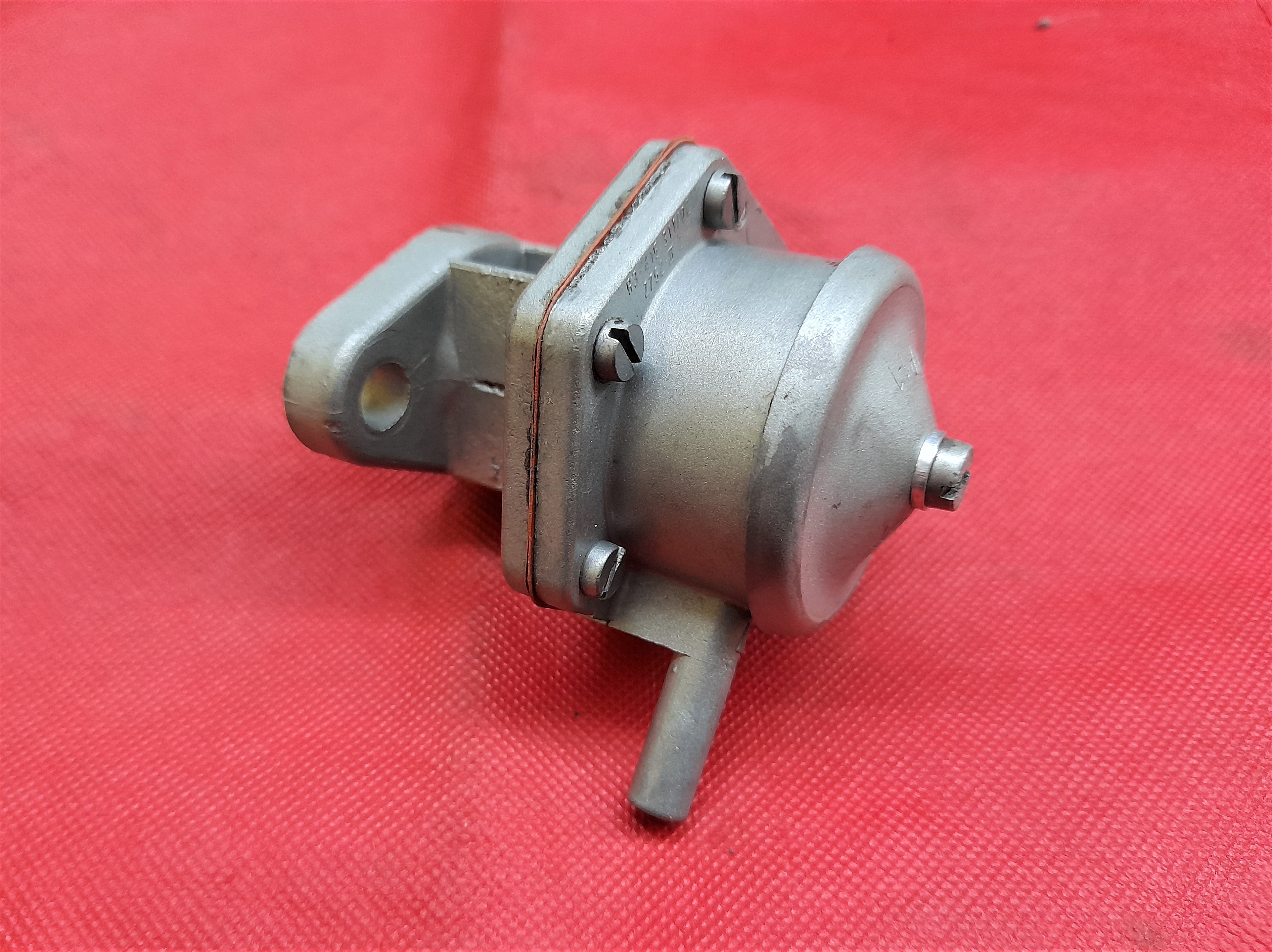 Benzinpumpe , Kraftstoffpumpe Wartburg 311 312 313 353 , IFA F9 , Barkas