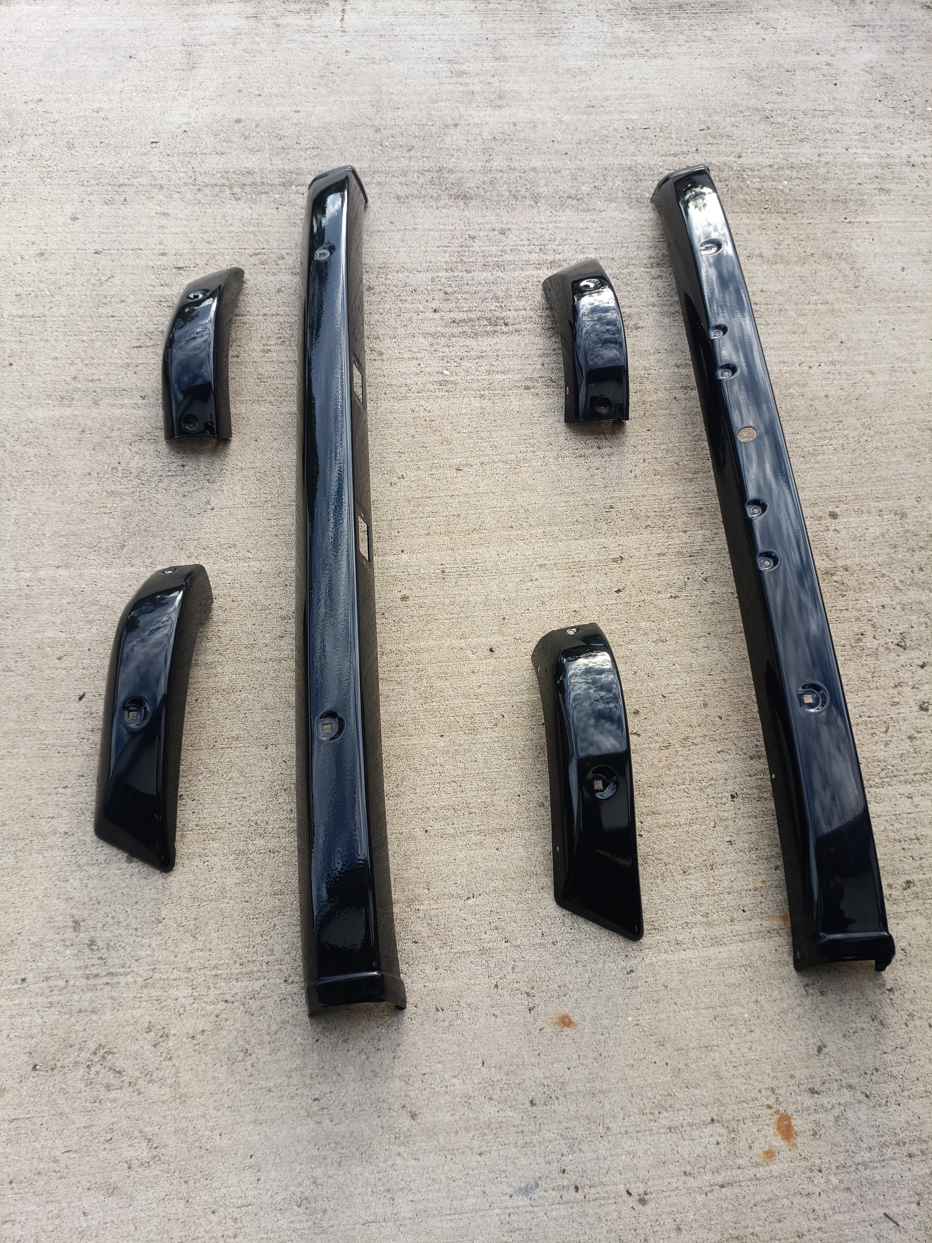Stoßstange Set vorne und hinten schwarz Wartburg 353W Frontkühler