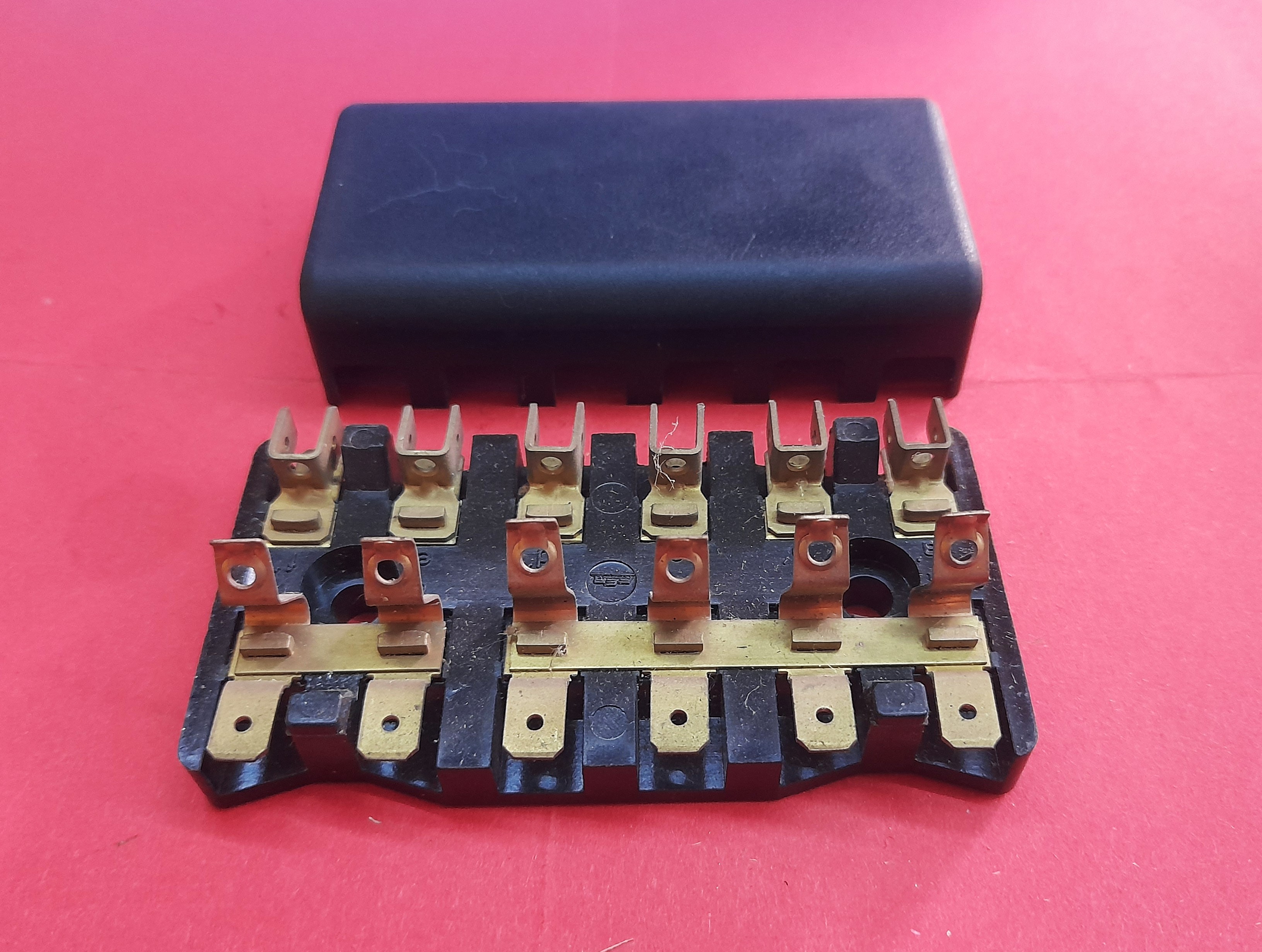 Sicherungsdose original mit 6er Belegung FER 8811.15 IFA Barkas B1000 ZT300