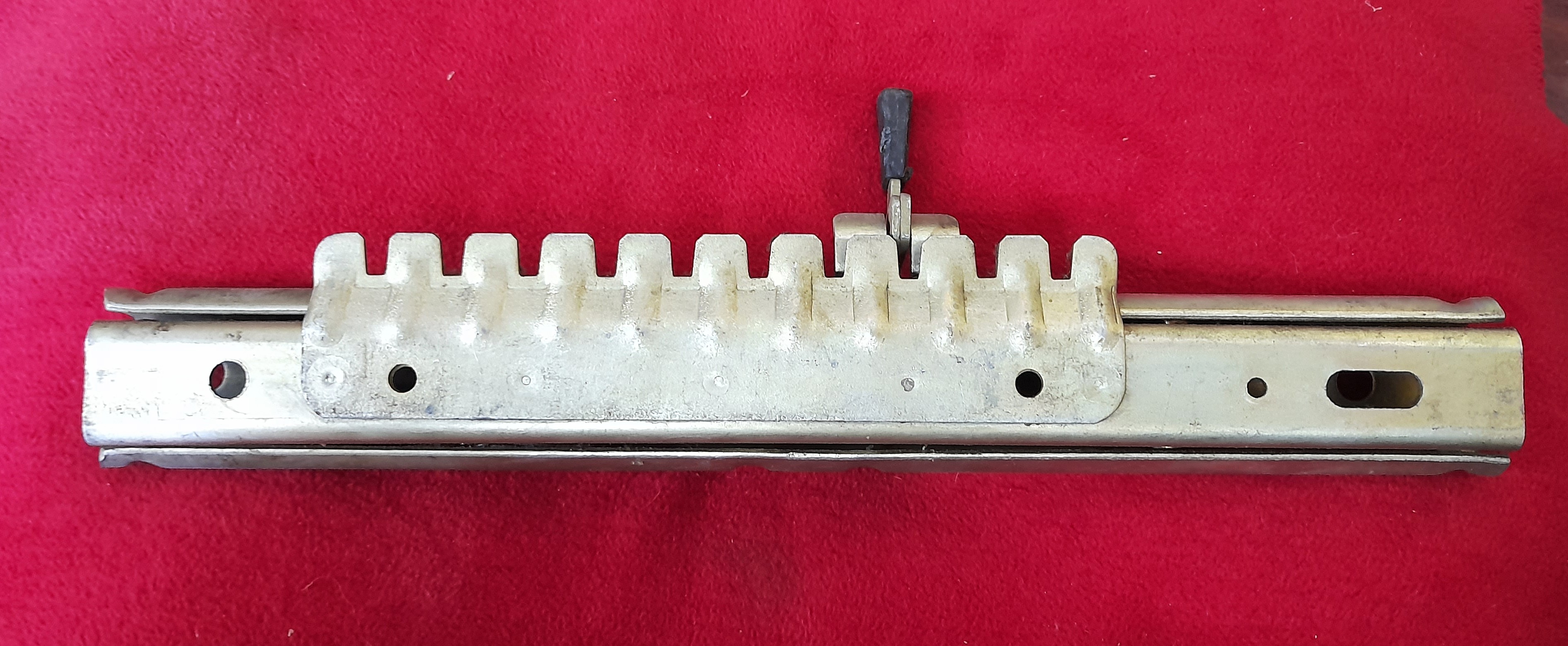 Sitzschiene außen links Wartburg 353