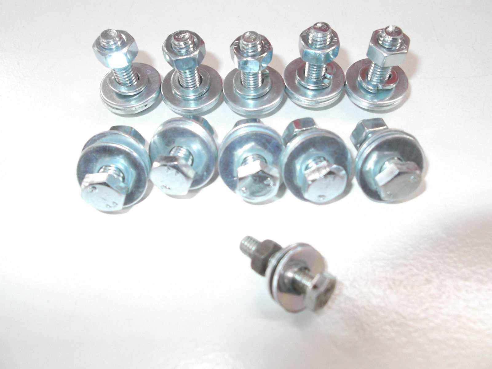 Schraubenset für Frontschürze Wartburg 311 312 313 Sport