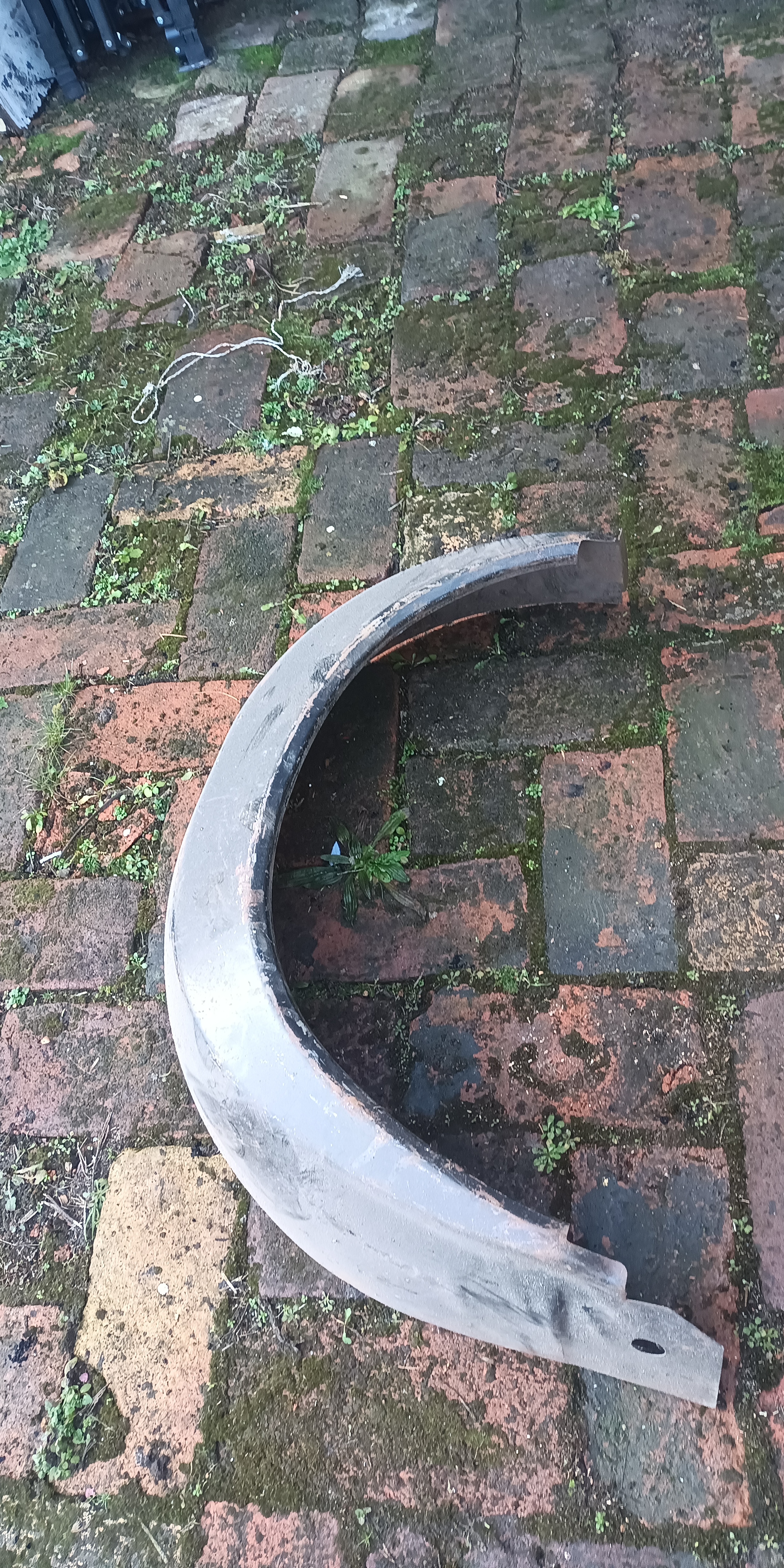 Halbschale Radlauf Blech Reparaturblech vorne rechts Trabant 601