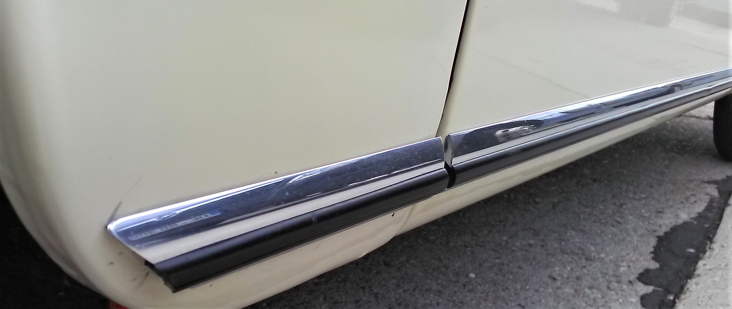 8,50€/m Profil Füller Gummi für Zierleiste Wartburg Trabant Robur IFA Anhänger