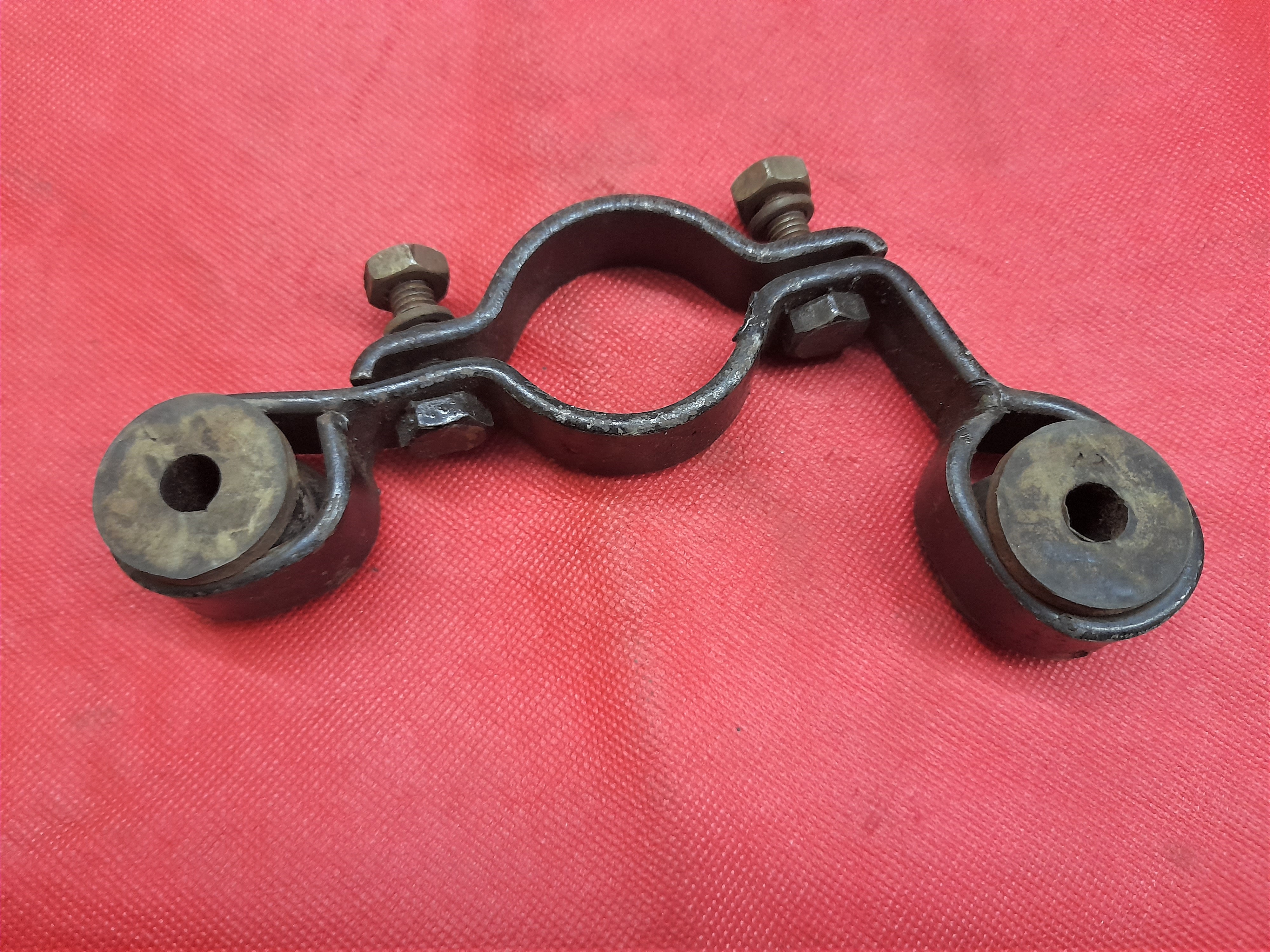 Auspuffhalter Wartburg 311 IFA F9 P70 F8