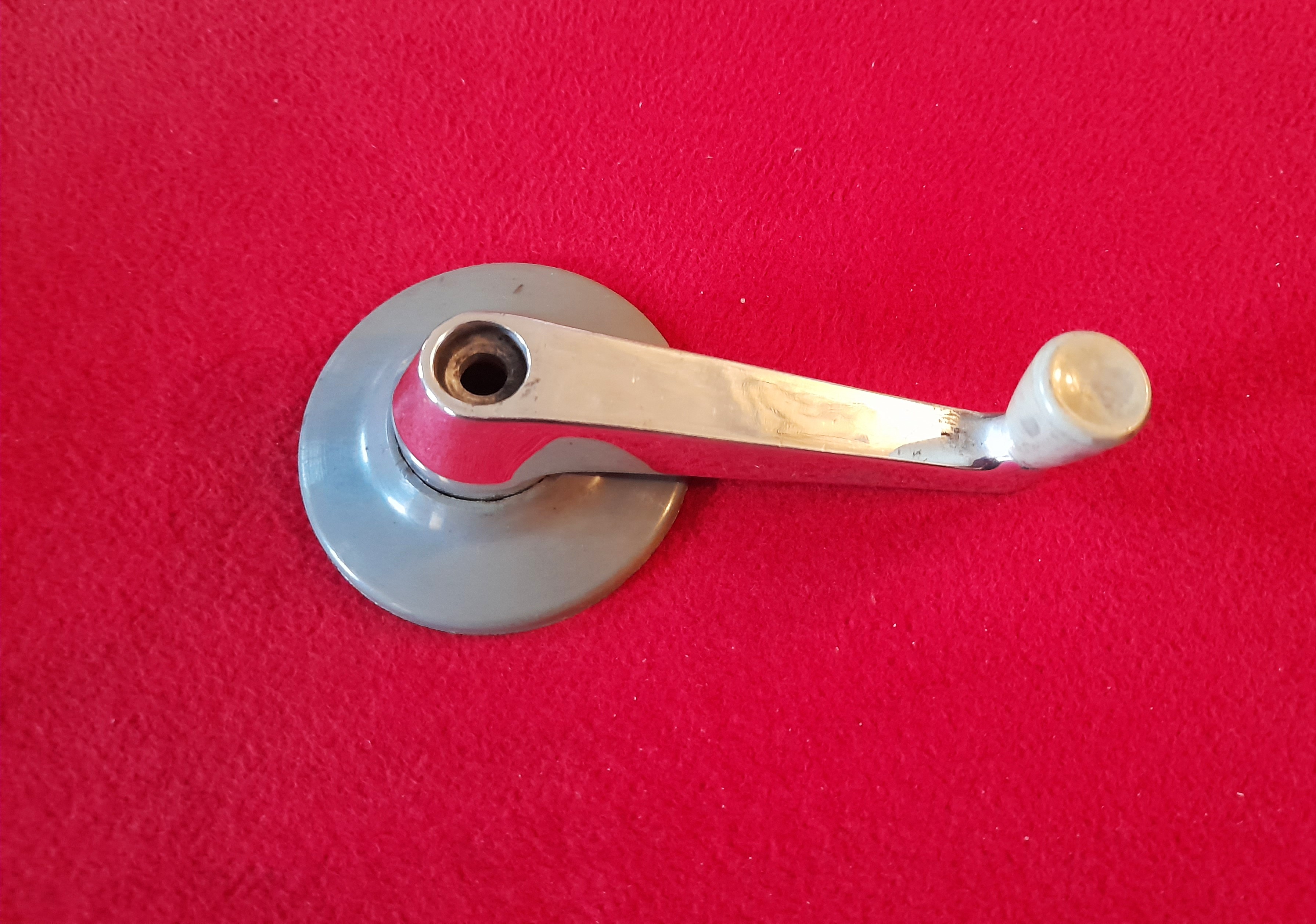 Rosette Fensterkurbel und Türinnengriff Trabant IFA