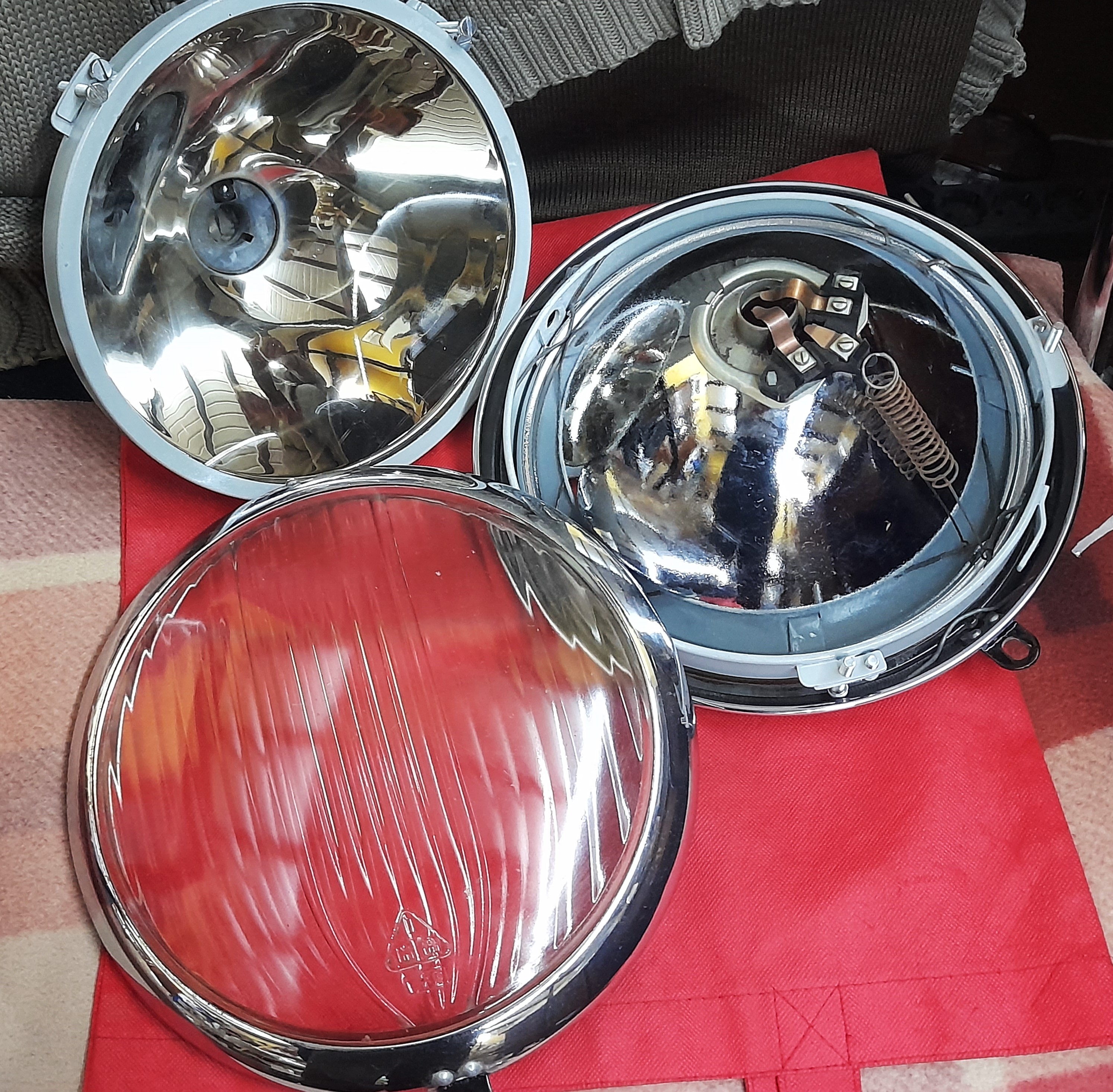 Scheinwerfer IKA 220 mm BMW EMW 340 327