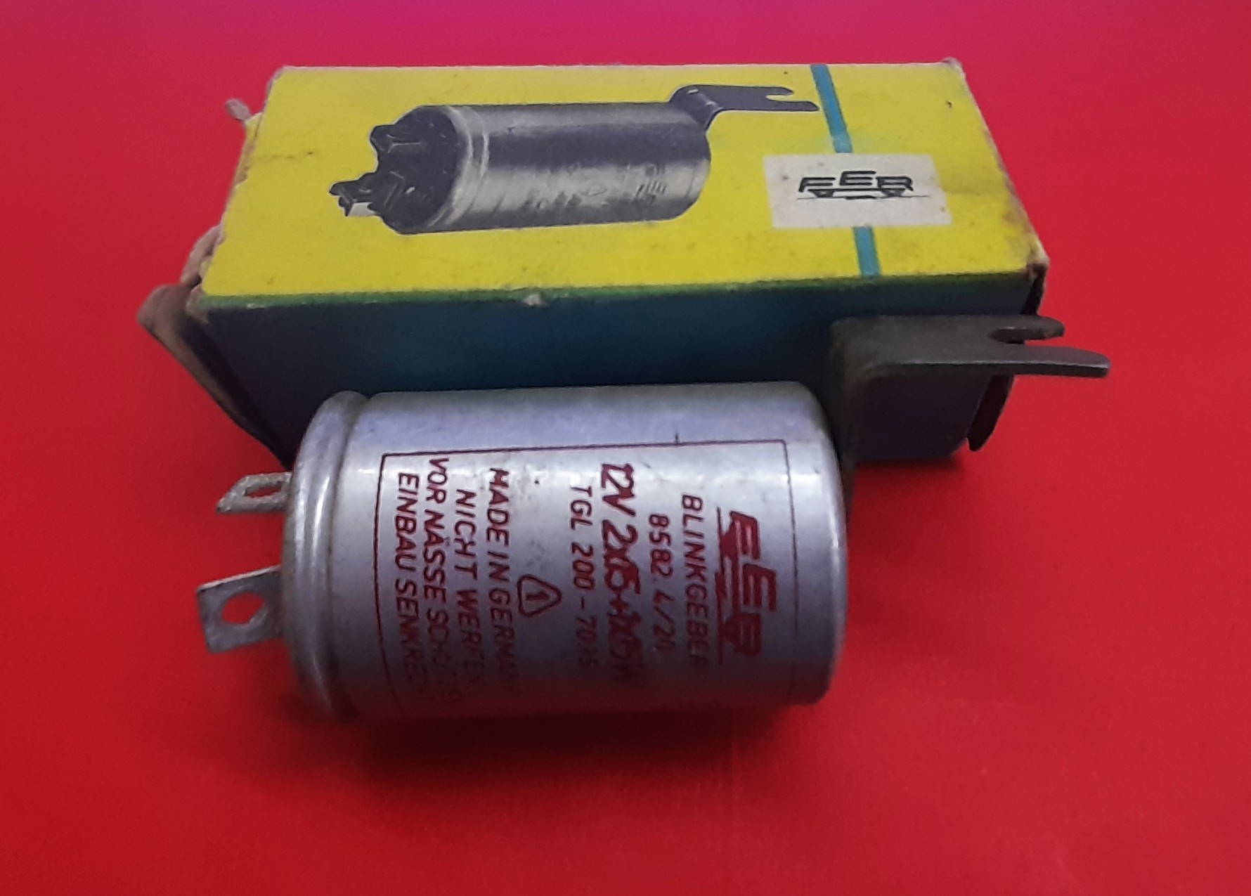 Blinkgeber 12V 2x15+1x15W für Anhängerbetrieb Wartburg Trabant Barkas IFA