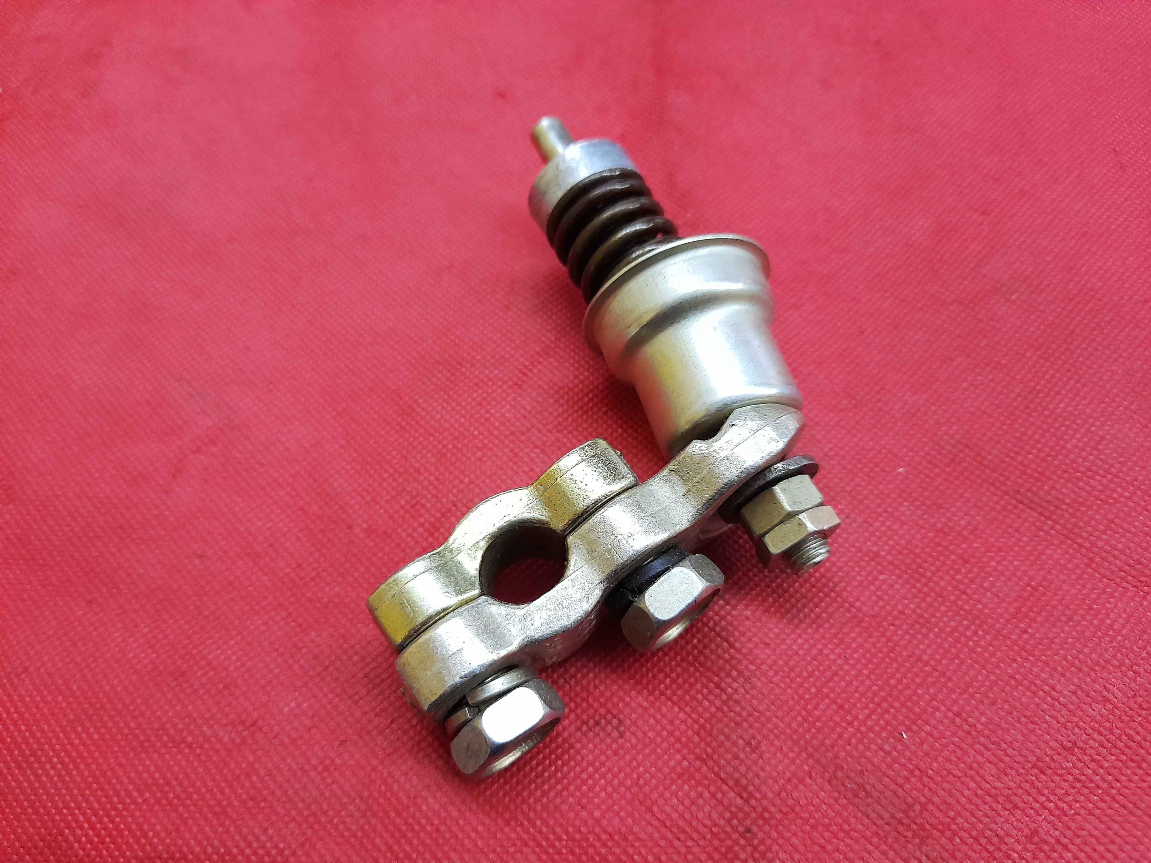 Druckbolzen mit Federpaket für Druckbegrenzer LAD  Wartburg 353