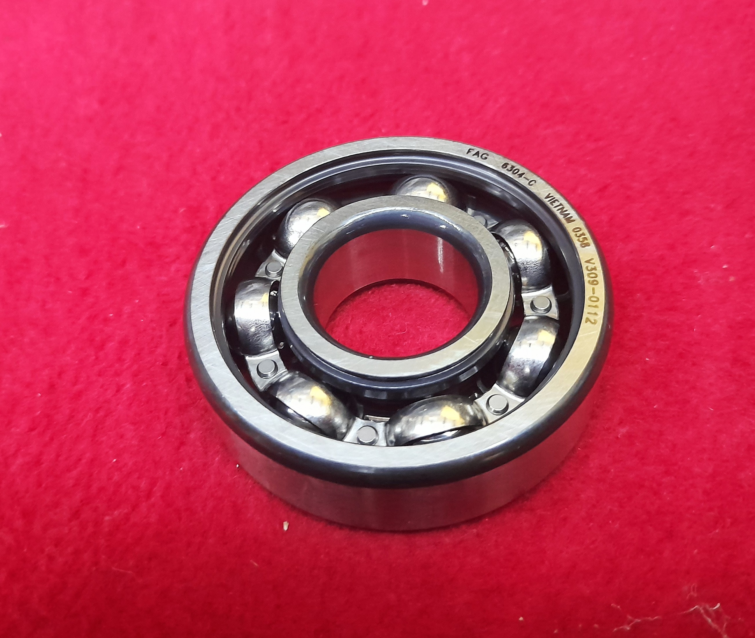 6304 Lager Antriebswelle Getriebe Wartburg 311