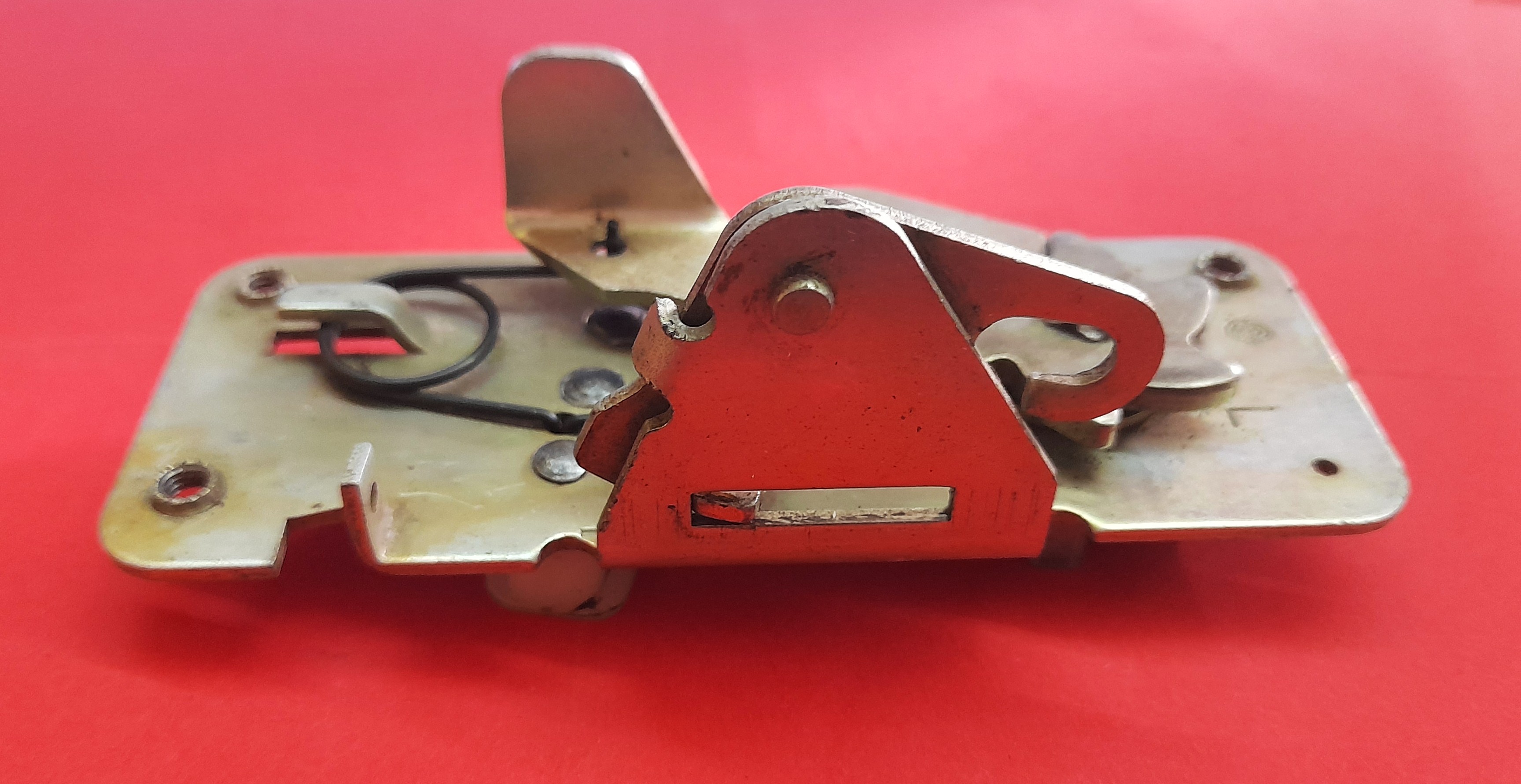 Türschloß, Schloß vorne links Barkas B1000