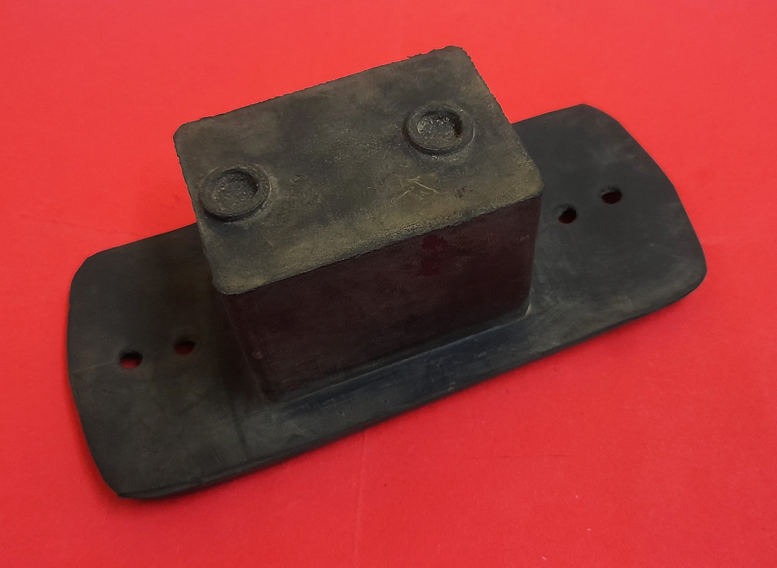 Köderplatte Gummiunterlage Blinkleuchte Wartburg 353