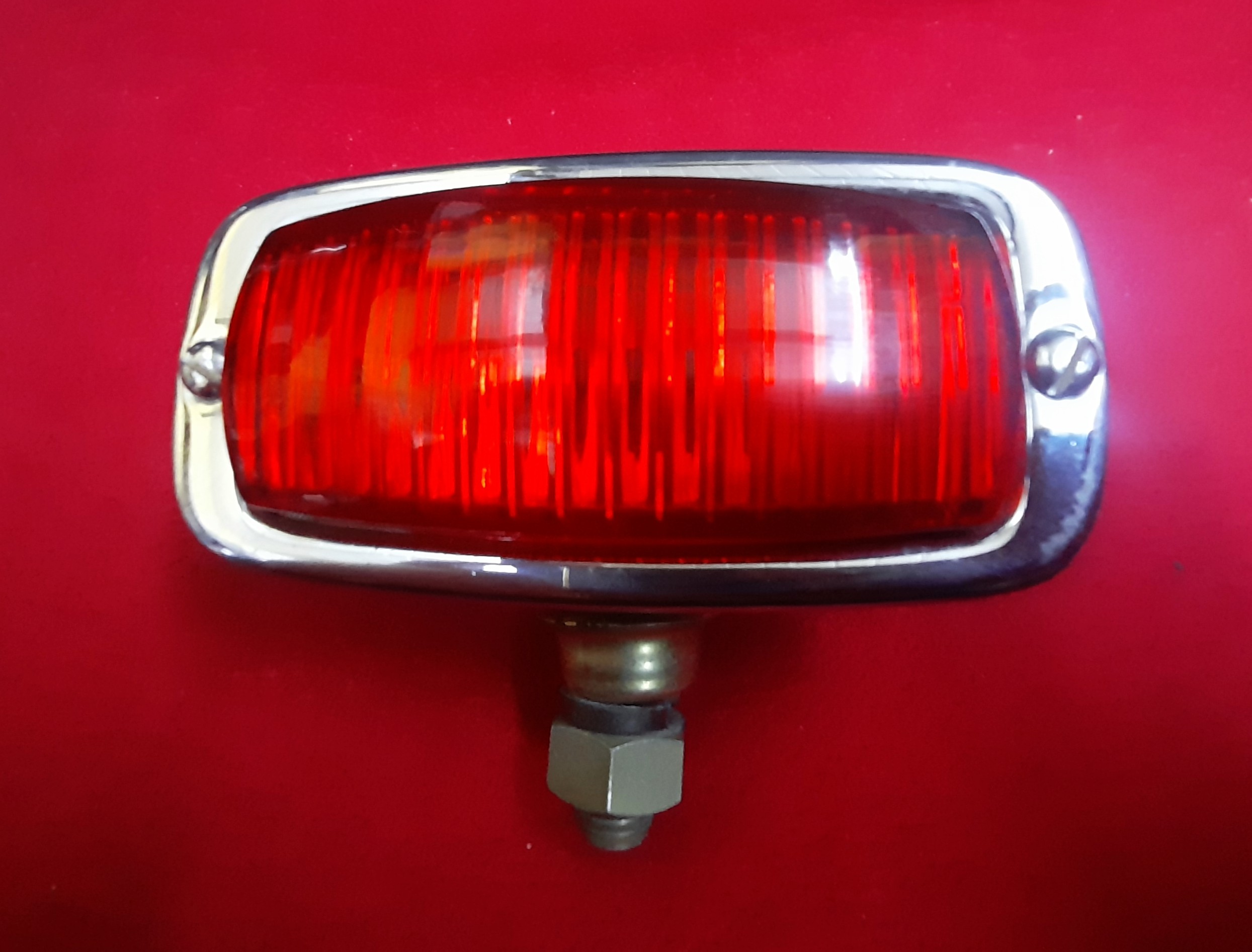 Nebelschlußleuchte Nebelleuchte Rot Universal Oldtimer Wartburg IFA Barkas Trabant