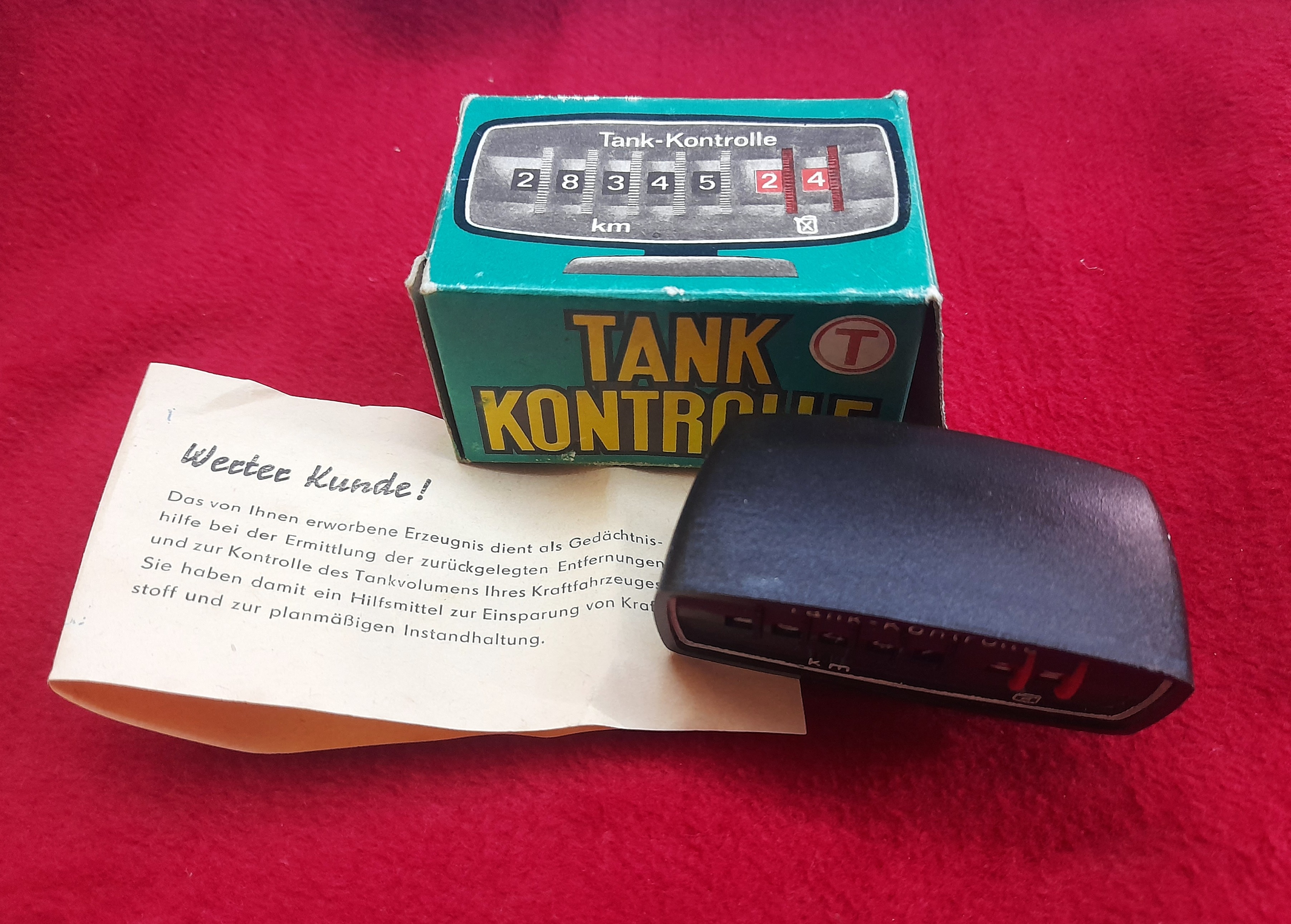 Kilometerzähler , km-Zähler , Tankkontrolle Oldtimer