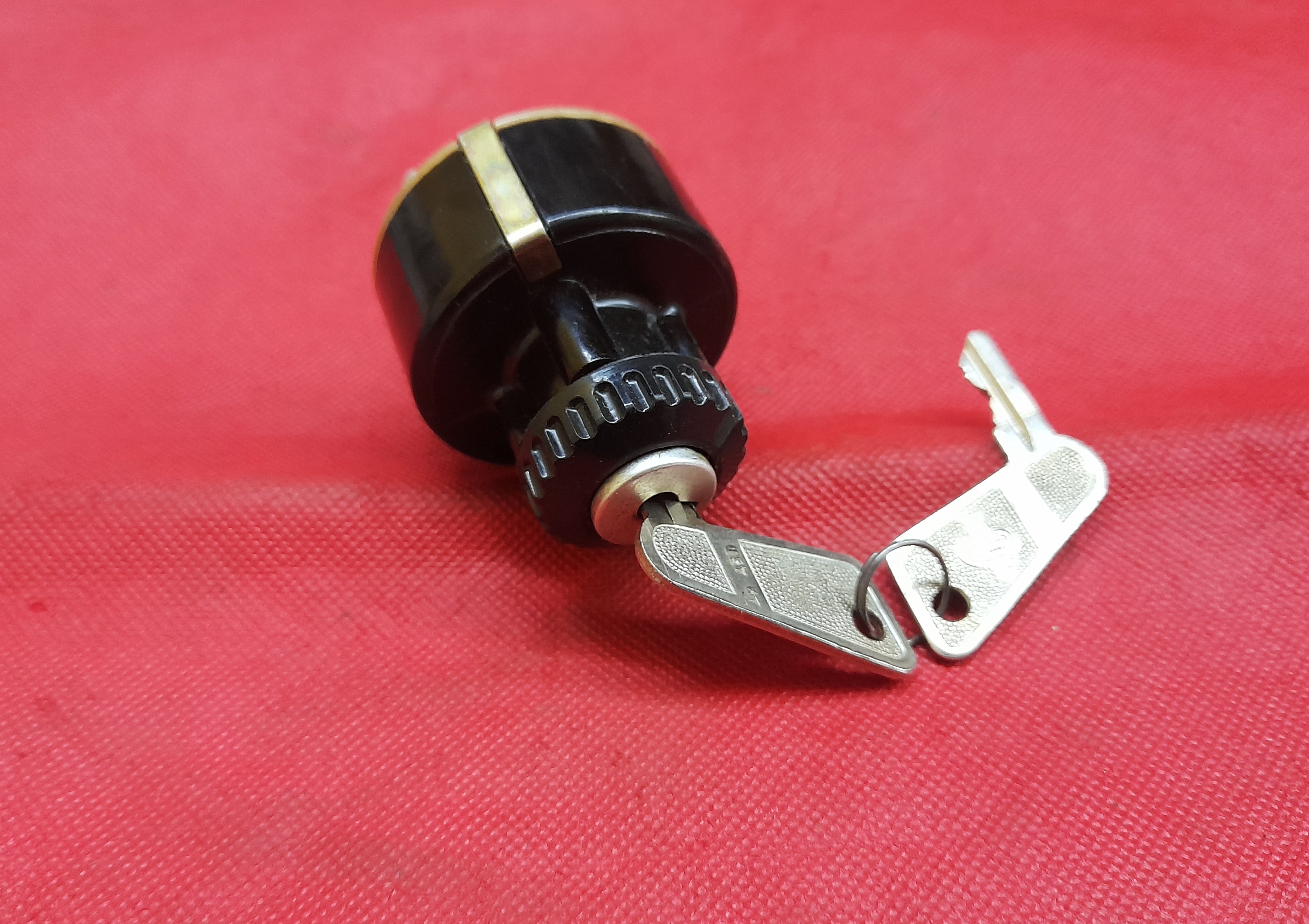 Zündschloss Trabant Wartburg Barkas