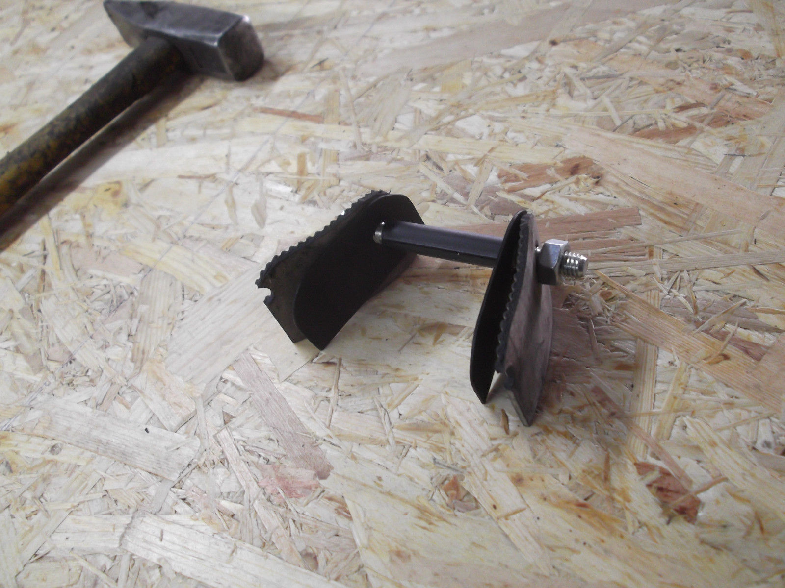 Scheuerblech-Satz für Feder Blattfeder Hinterachse Wartburg 311 313  IFA F9