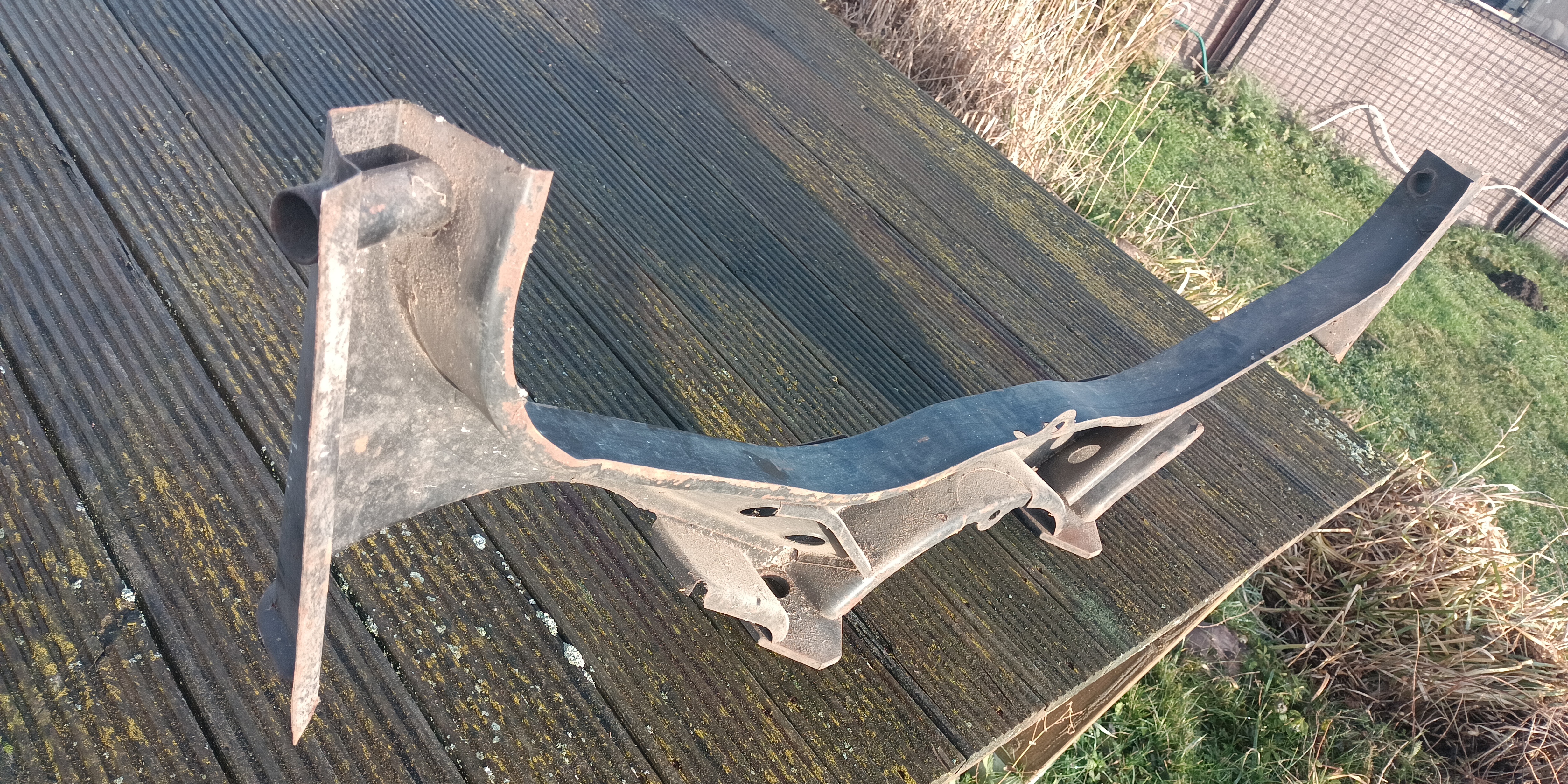 "Geweih " Querträger Einschweißbleche Trägergruppe  Reparaturbleche Blech Trabant 601