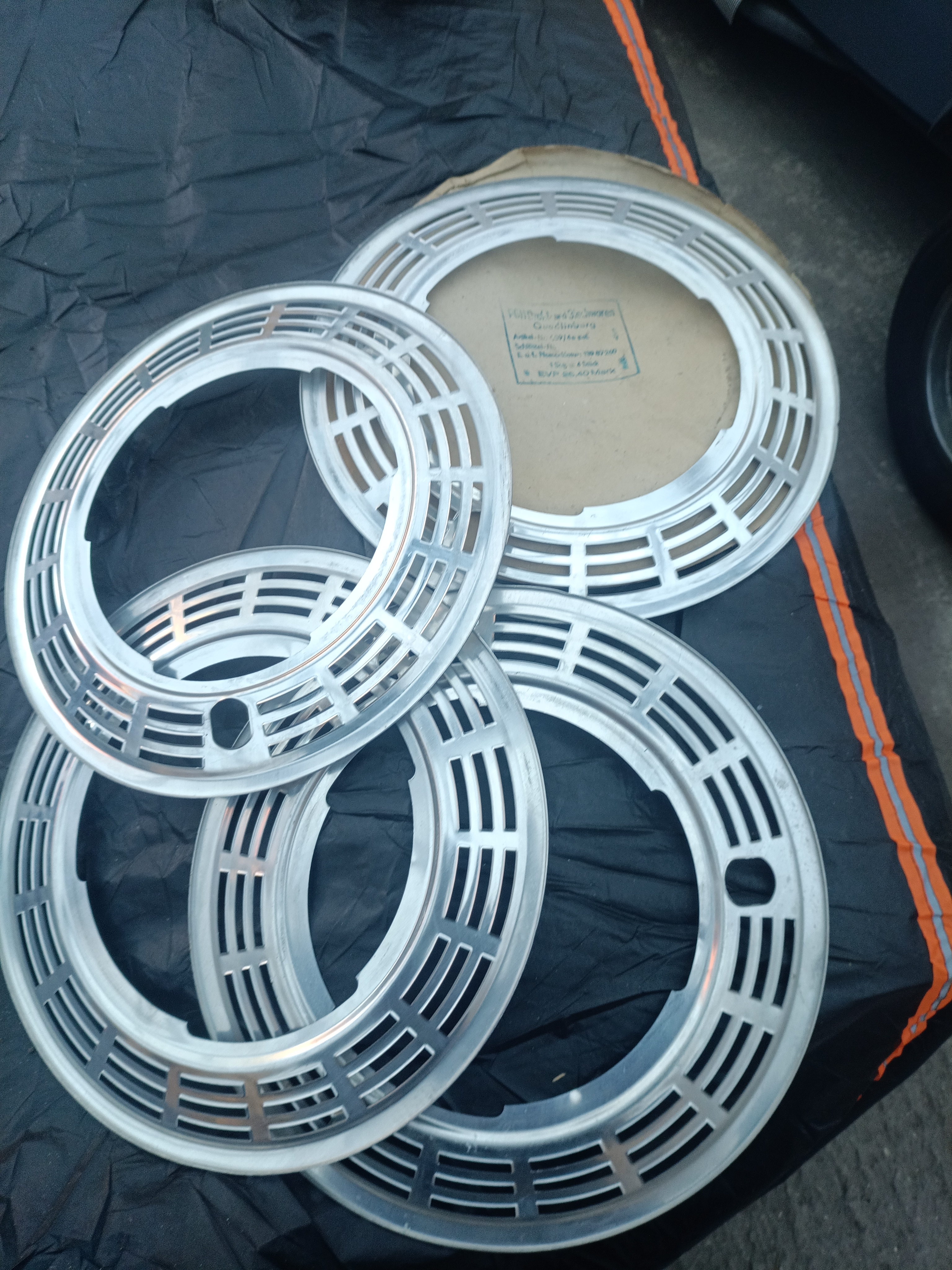 Radzierringe Felgenzierringe 13`` Wartburg 312 353  Trabant